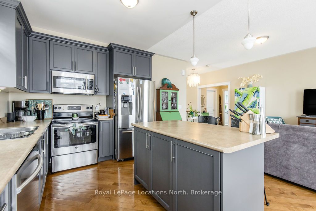 4 Broadpoint Street Property Photo 10