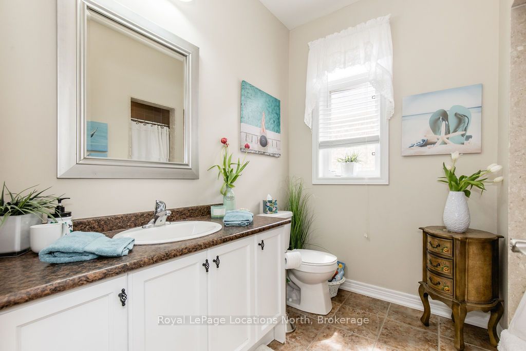 4 Broadpoint Street Property Photo 15