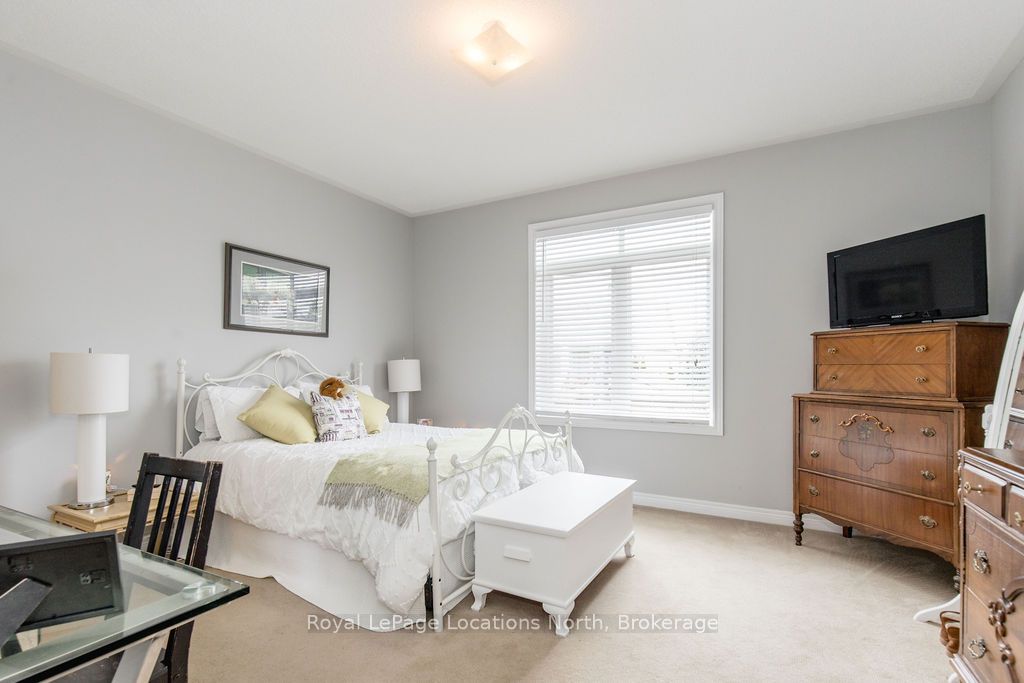 4 Broadpoint Street Property Photo 16