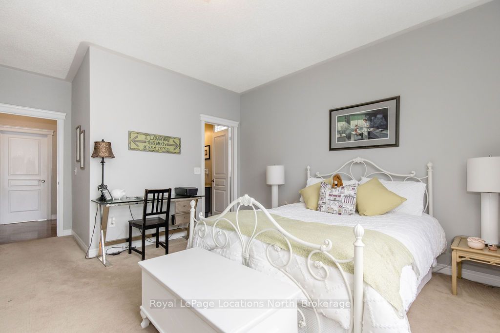 4 Broadpoint Street Property Photo 17