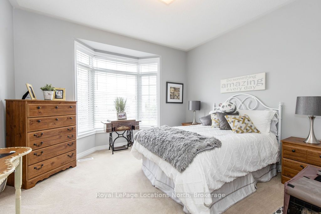 4 Broadpoint Street Property Photo 19