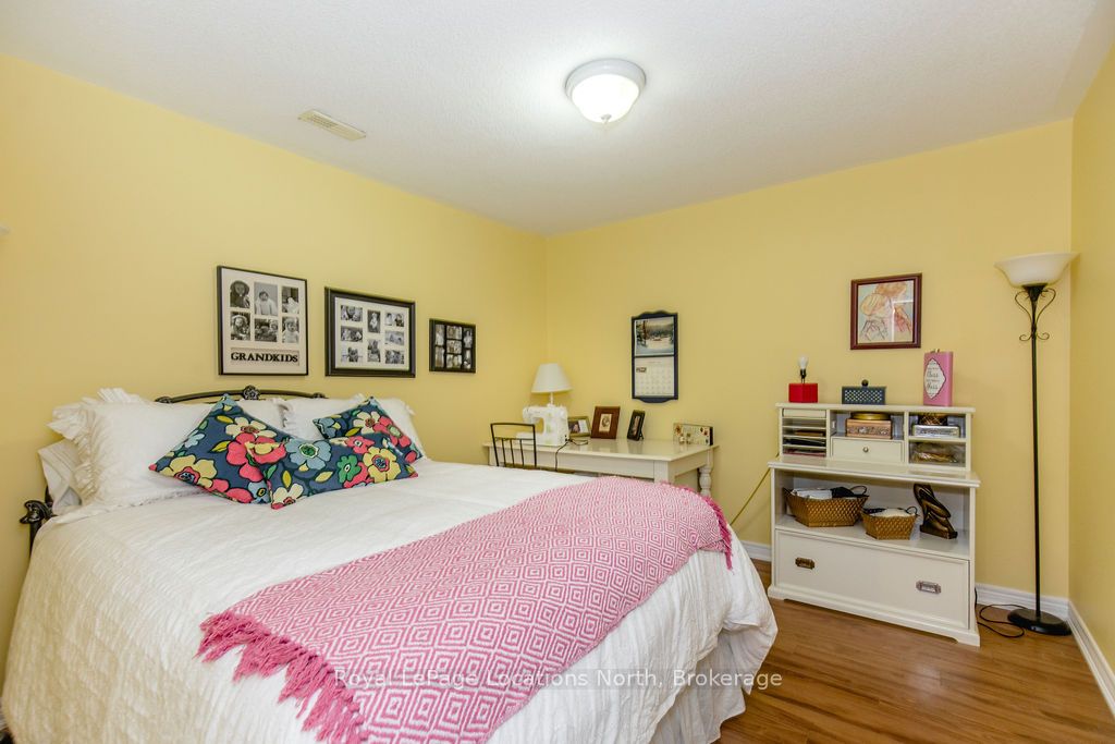 4 Broadpoint Street Property Photo 25