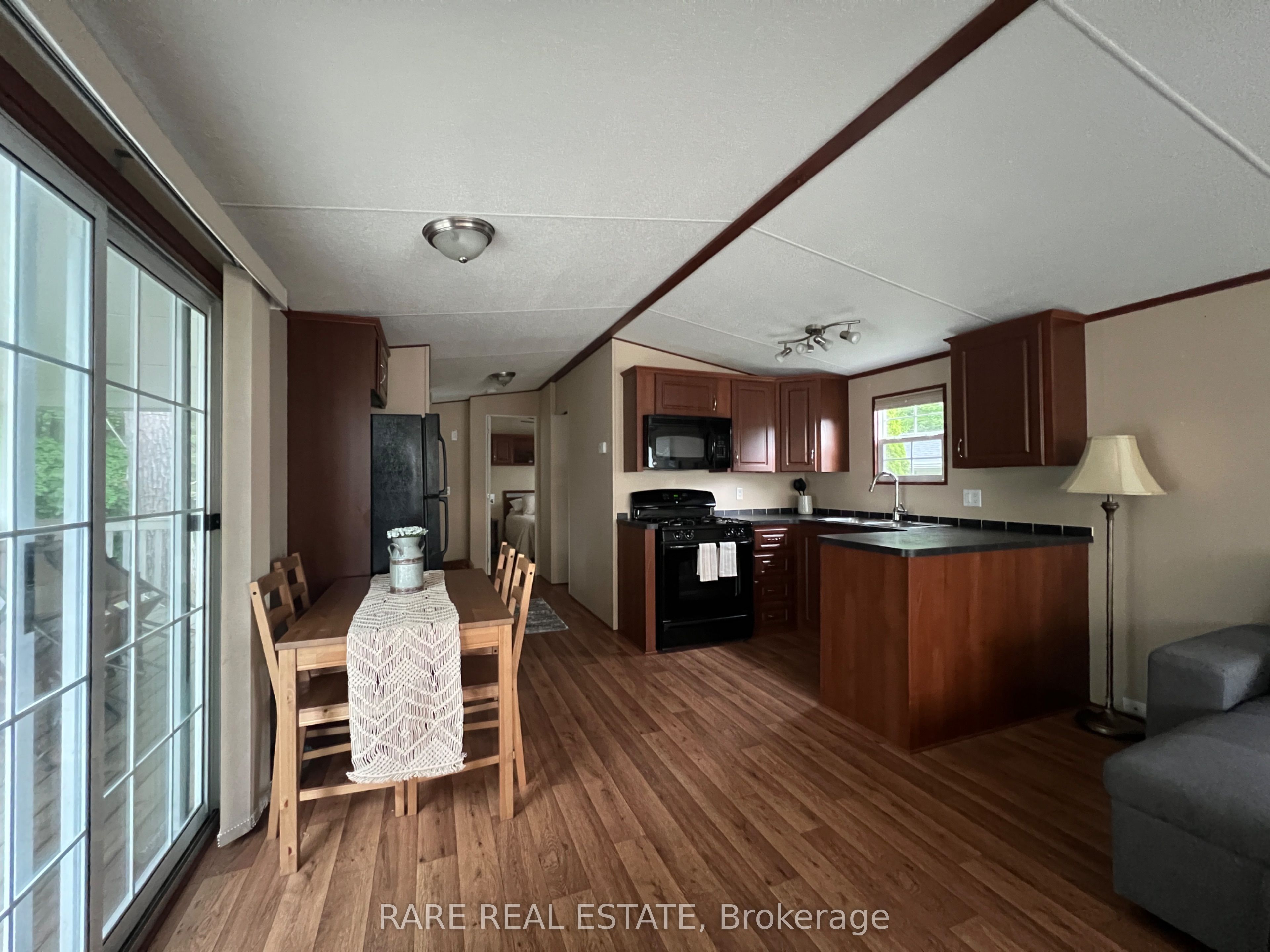 48 Temagami Trail Property Photo 5