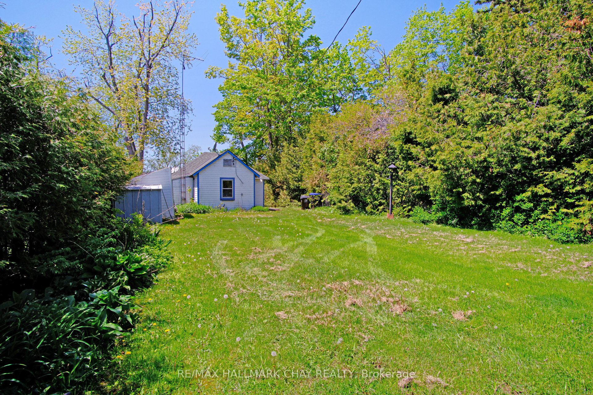 2196 Lakeshore Drive Property Photo 10
