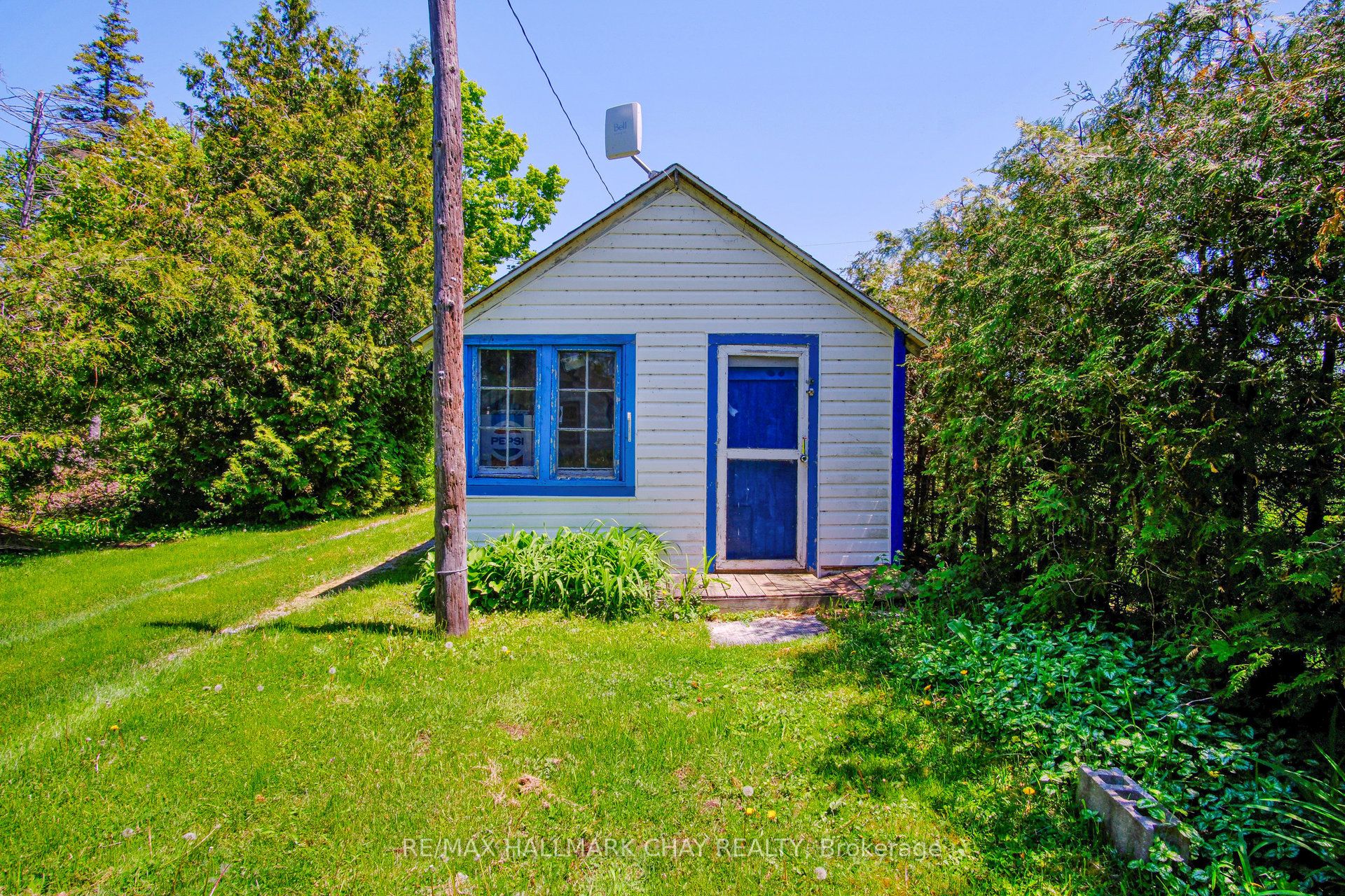 2196 Lakeshore Drive Property Photo 13
