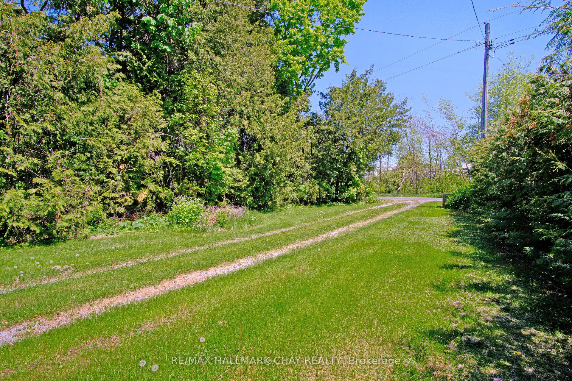 2196 Lakeshore Drive Property Photo 16