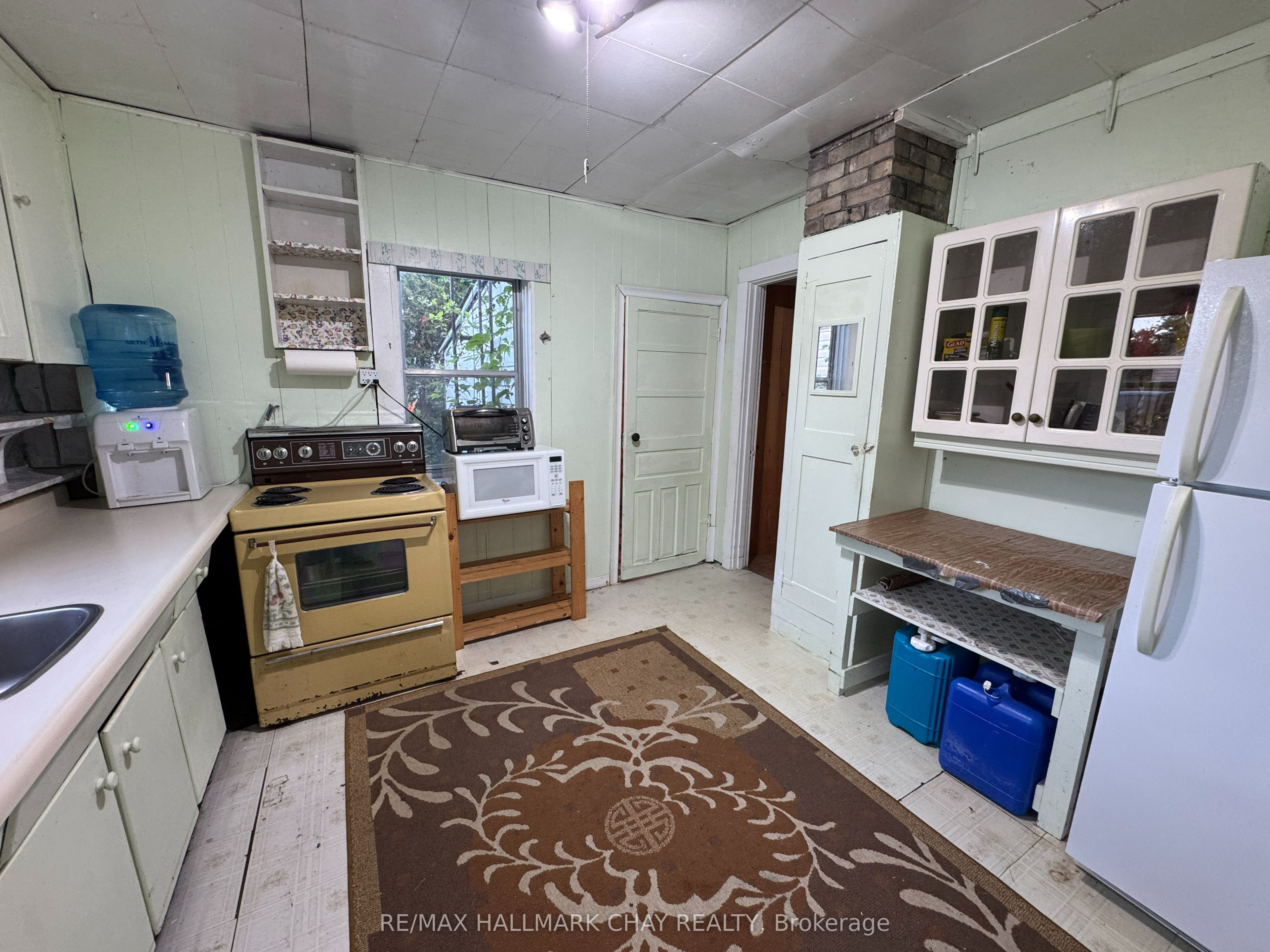 2196 Lakeshore Drive Property Photo 29