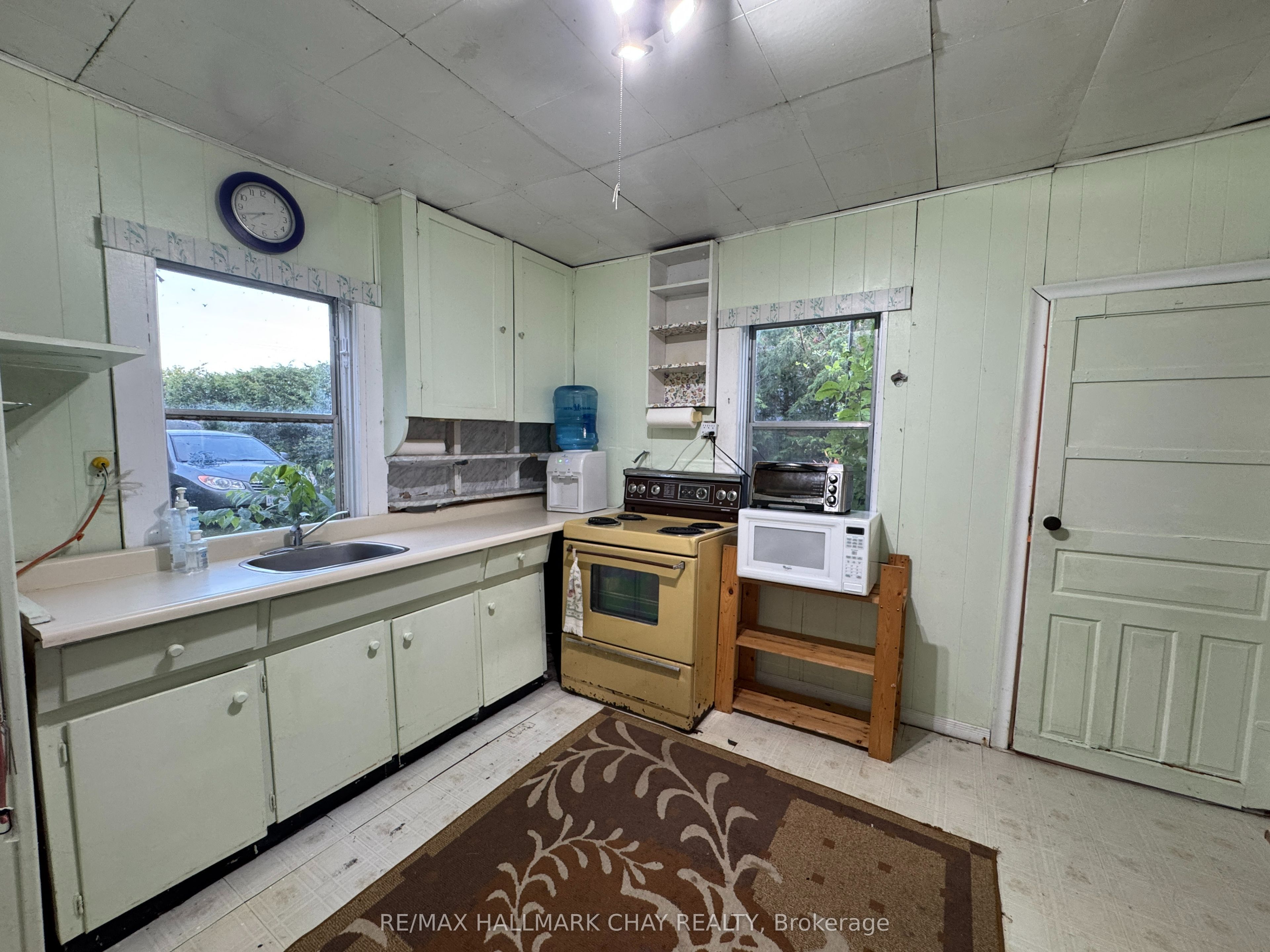 2196 Lakeshore Drive Property Photo 30