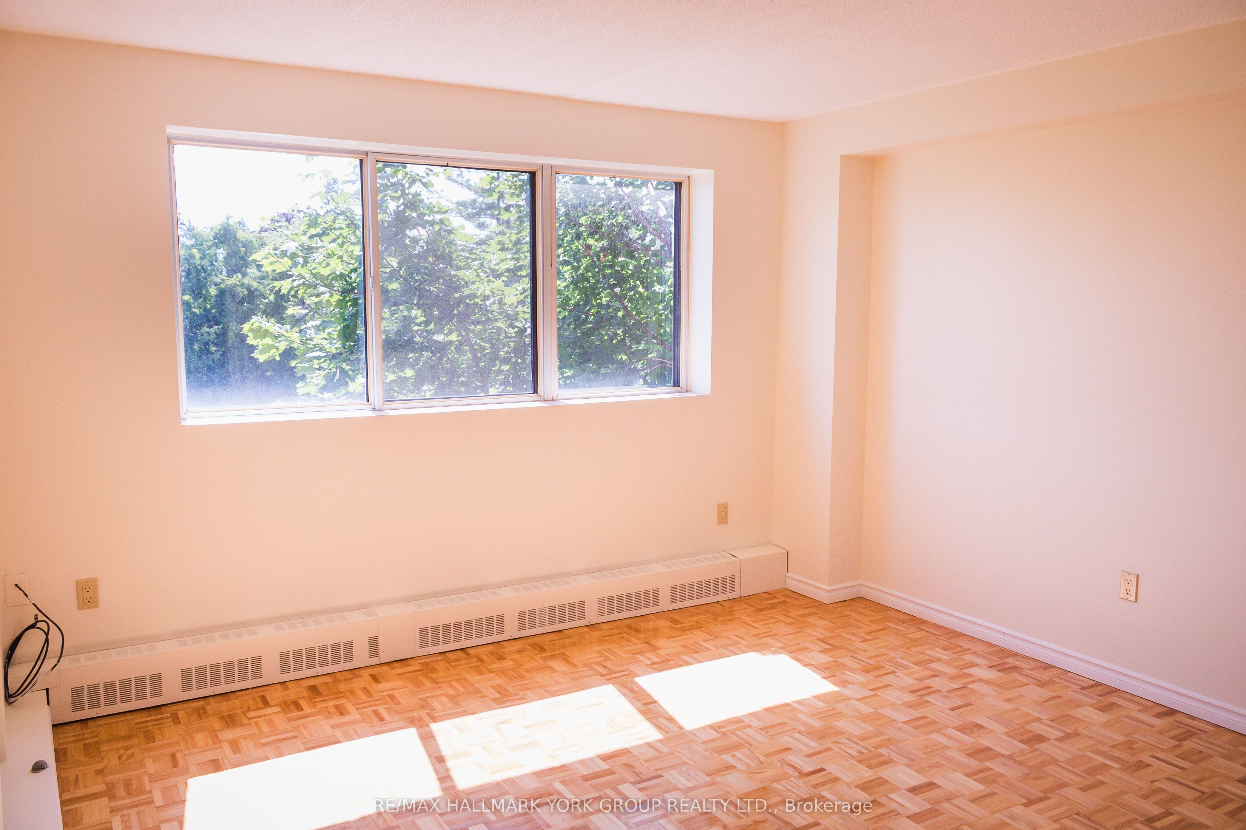 262 Rose Street 204 Property Photo 5