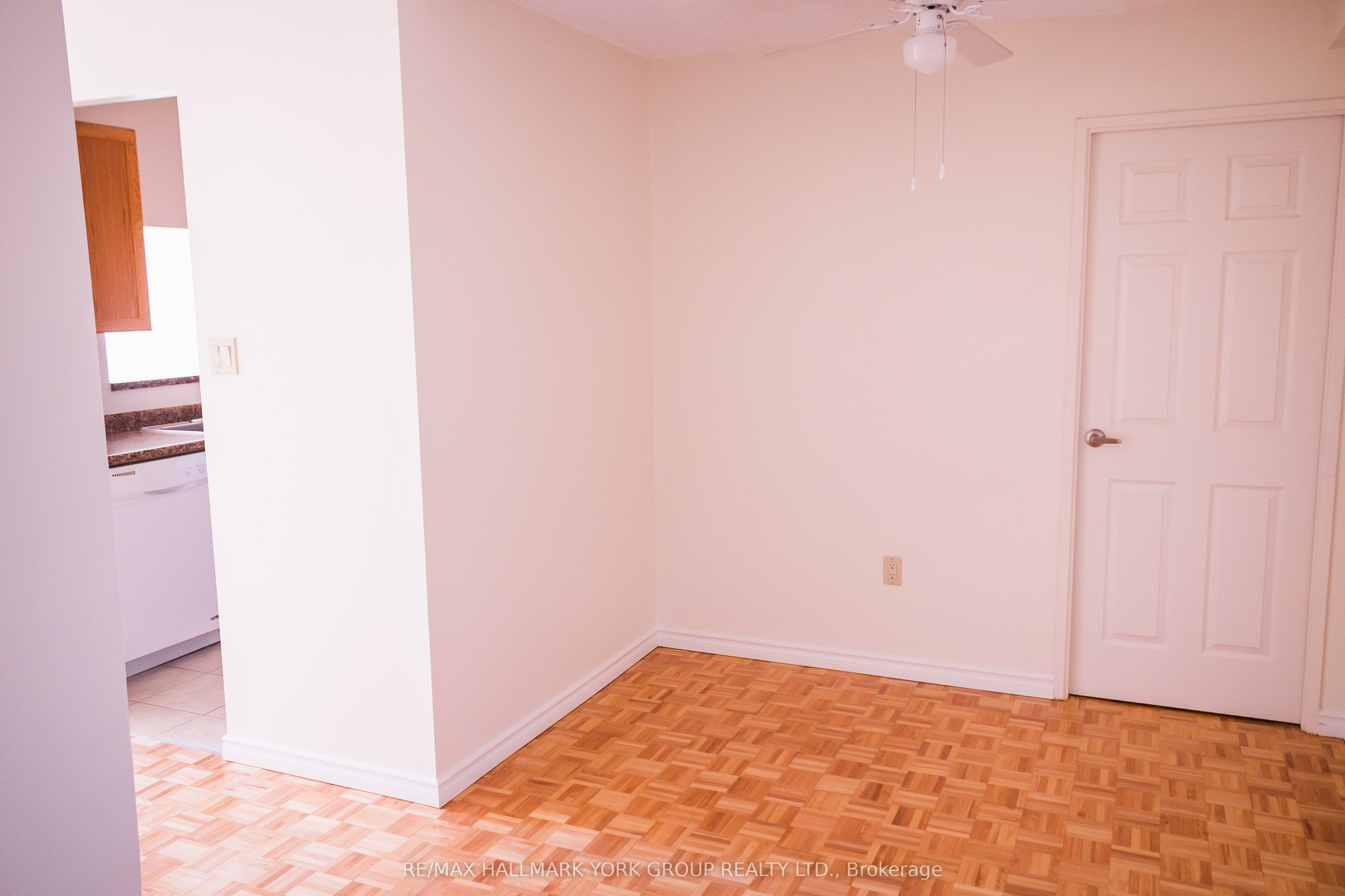262 Rose Street 204 Property Photo 6