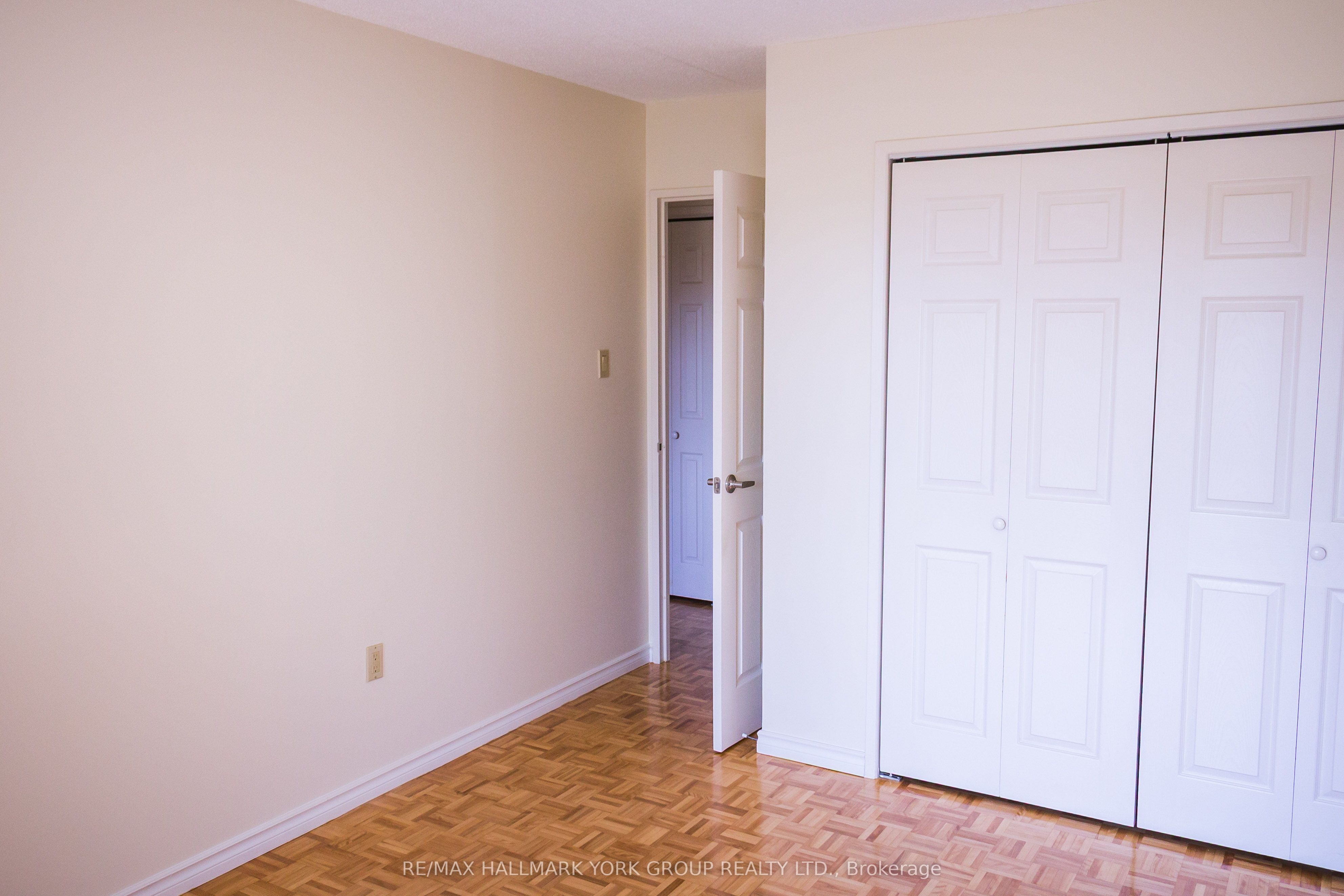 262 Rose Street 204 Property Photo 7
