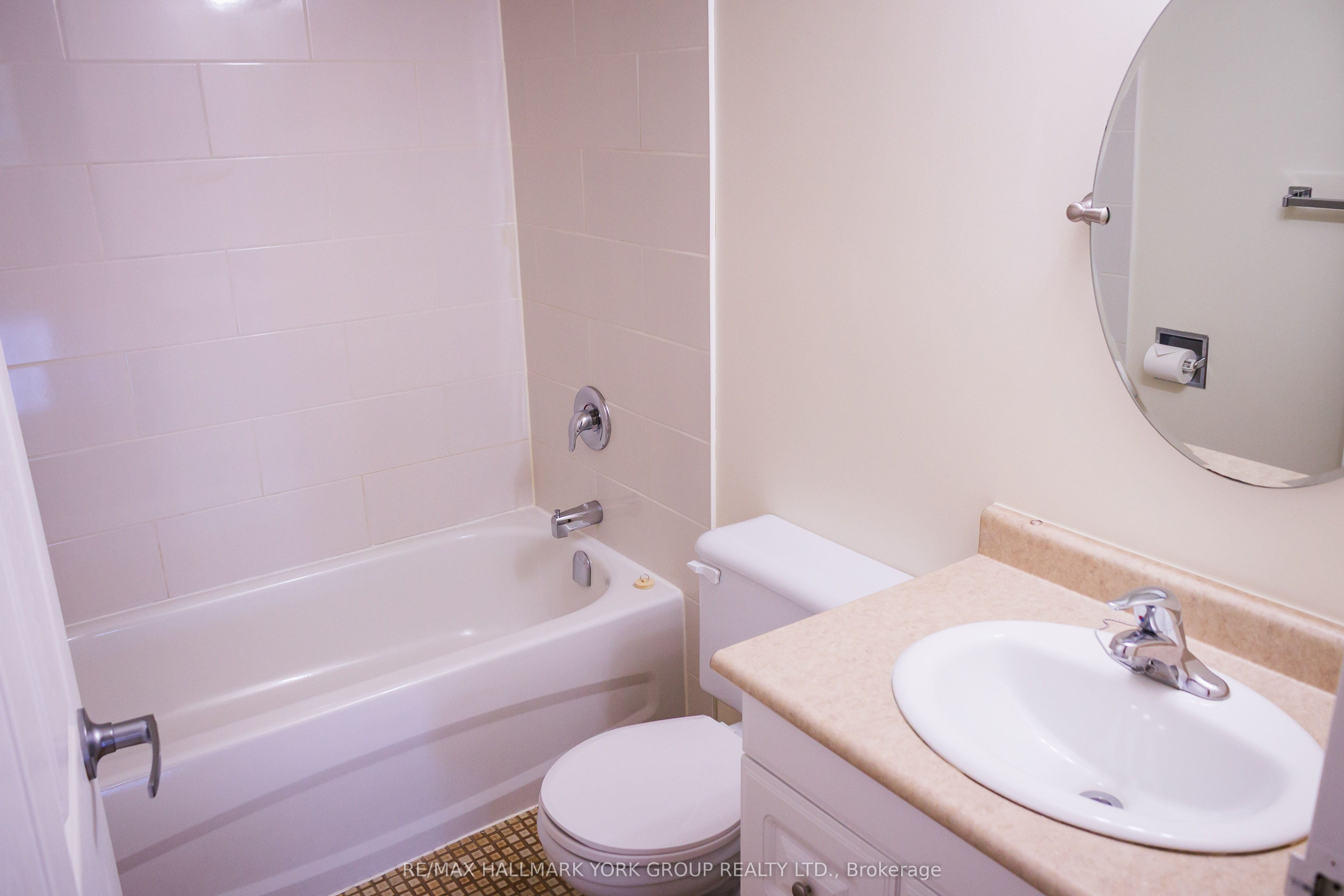 262 Rose Street 213 Property Photo 5