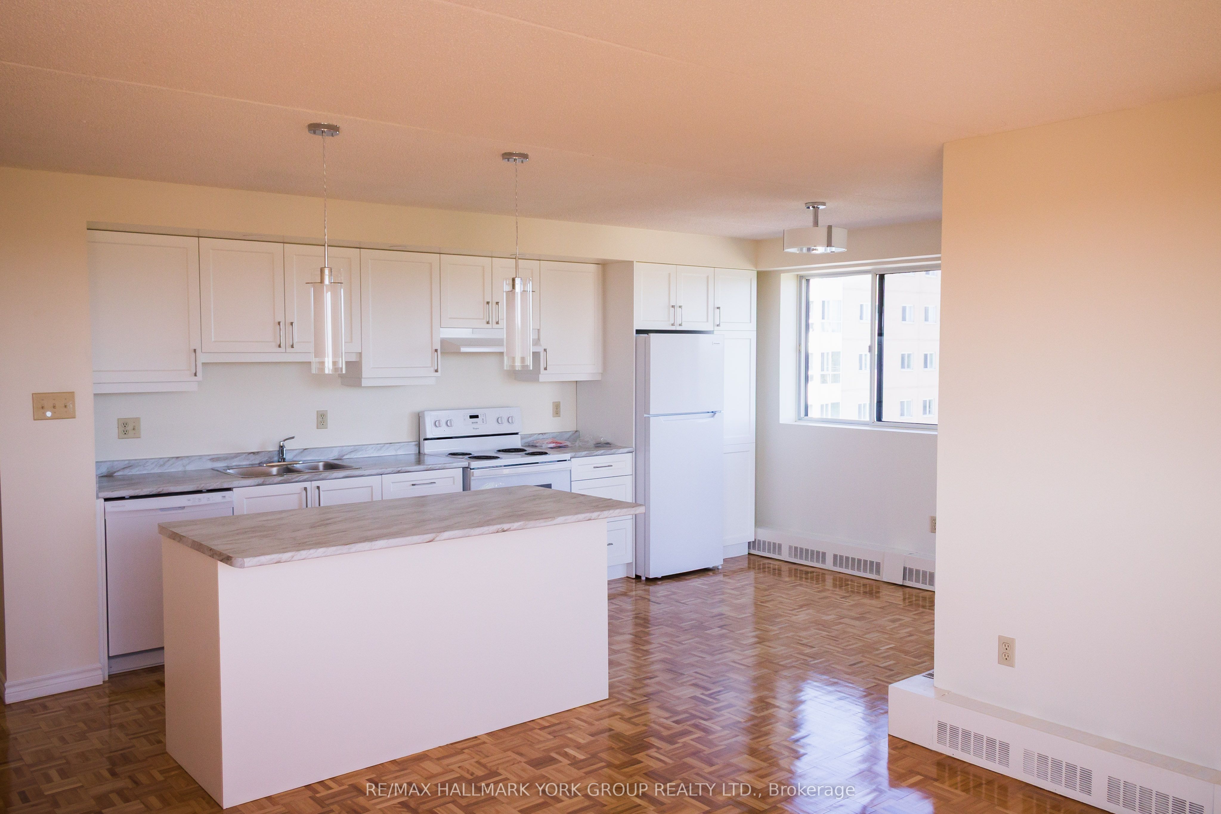 262 Rose Street 501 Property Photo 1