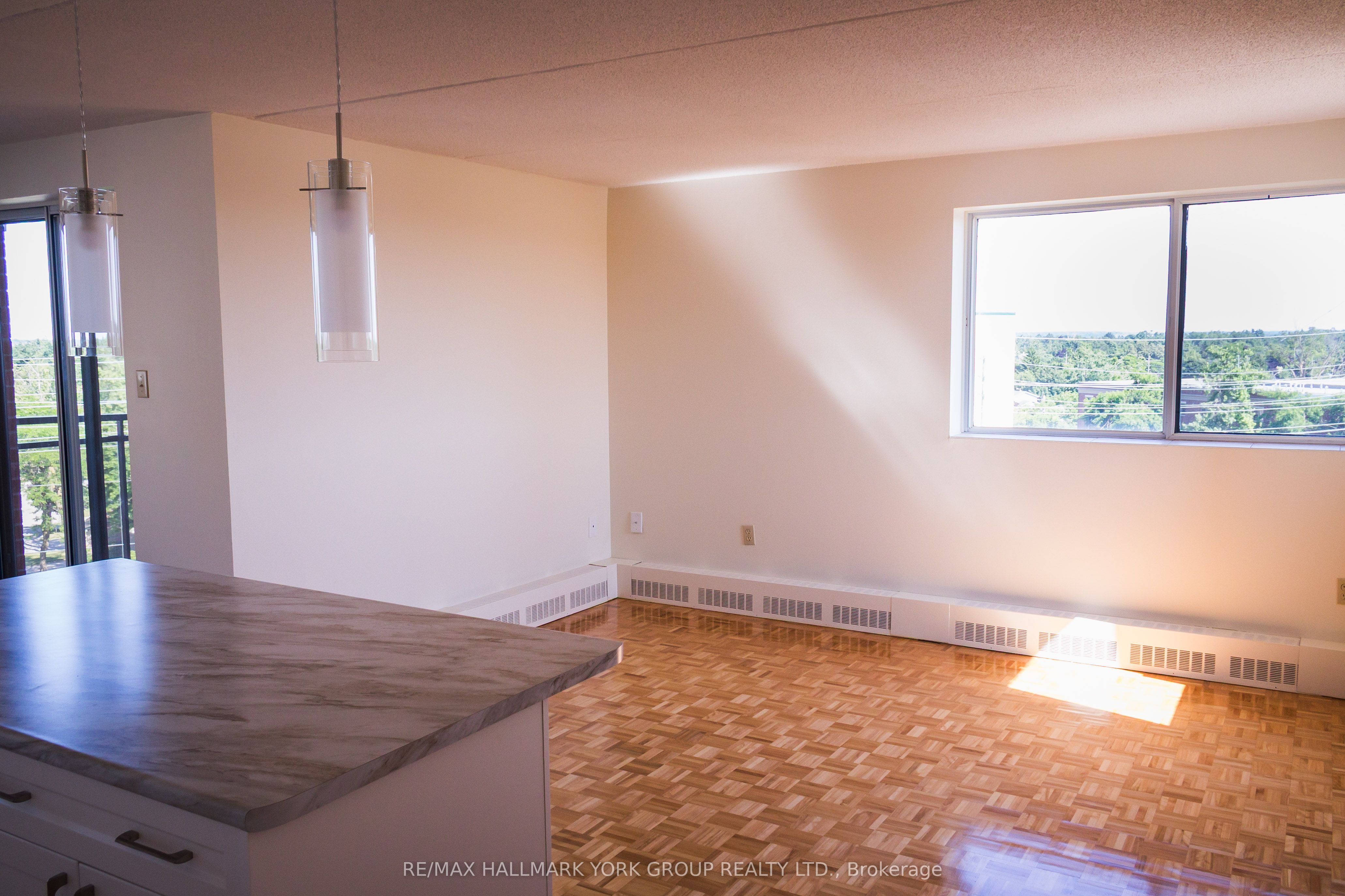 262 Rose St Property Photo 2