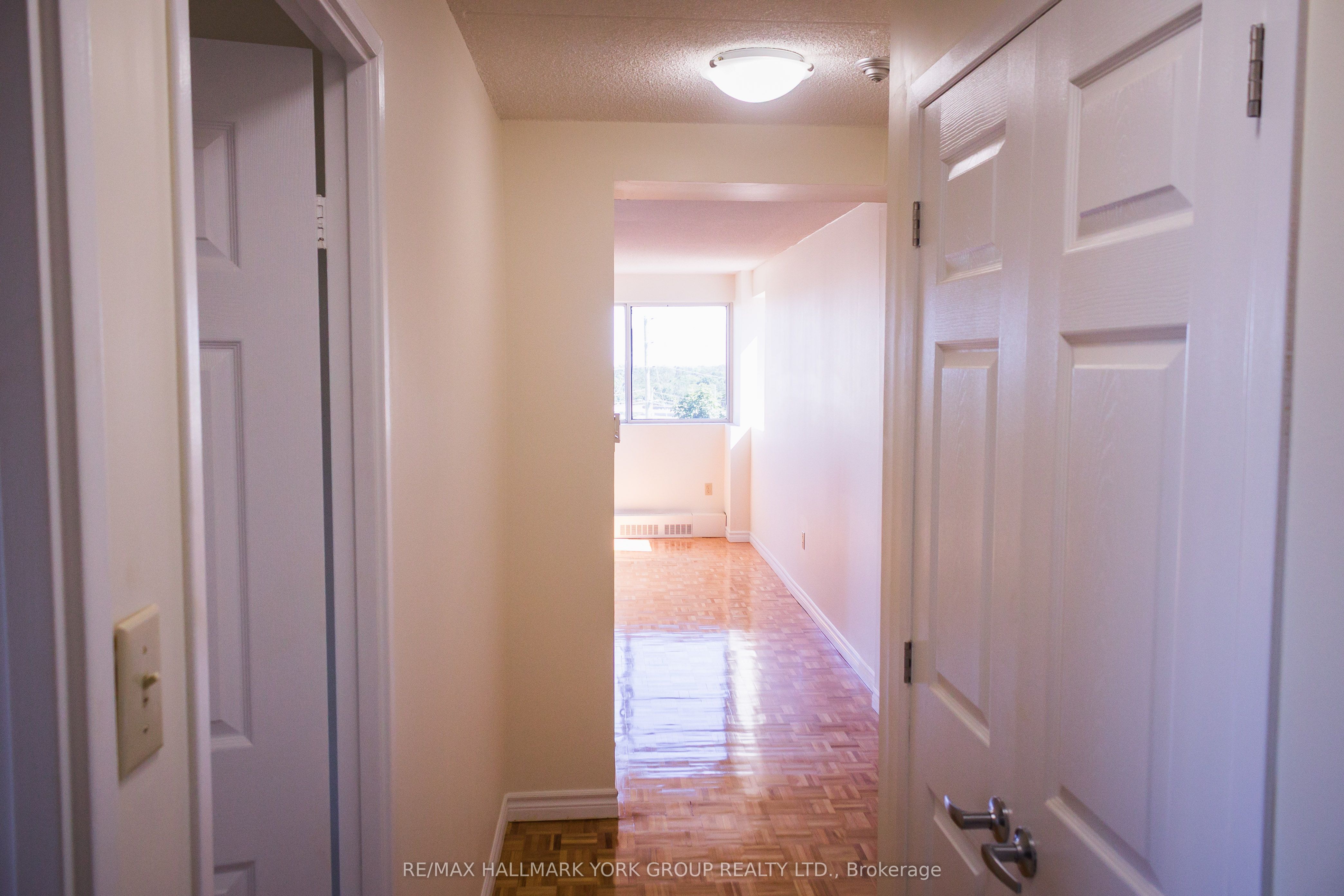 262 Rose St Property Photo 7