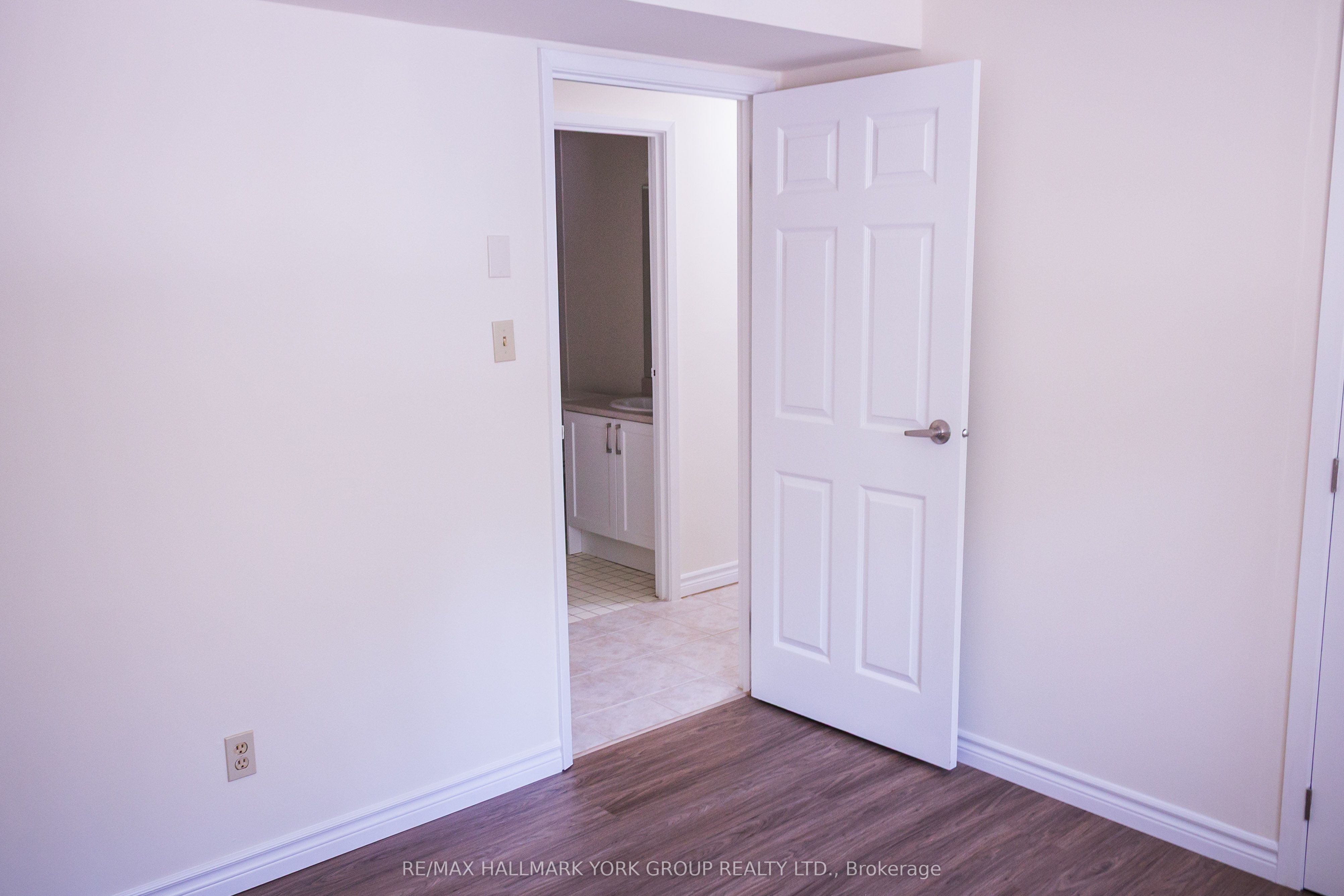 141 Edgehill Drive M2 Property Photo 8