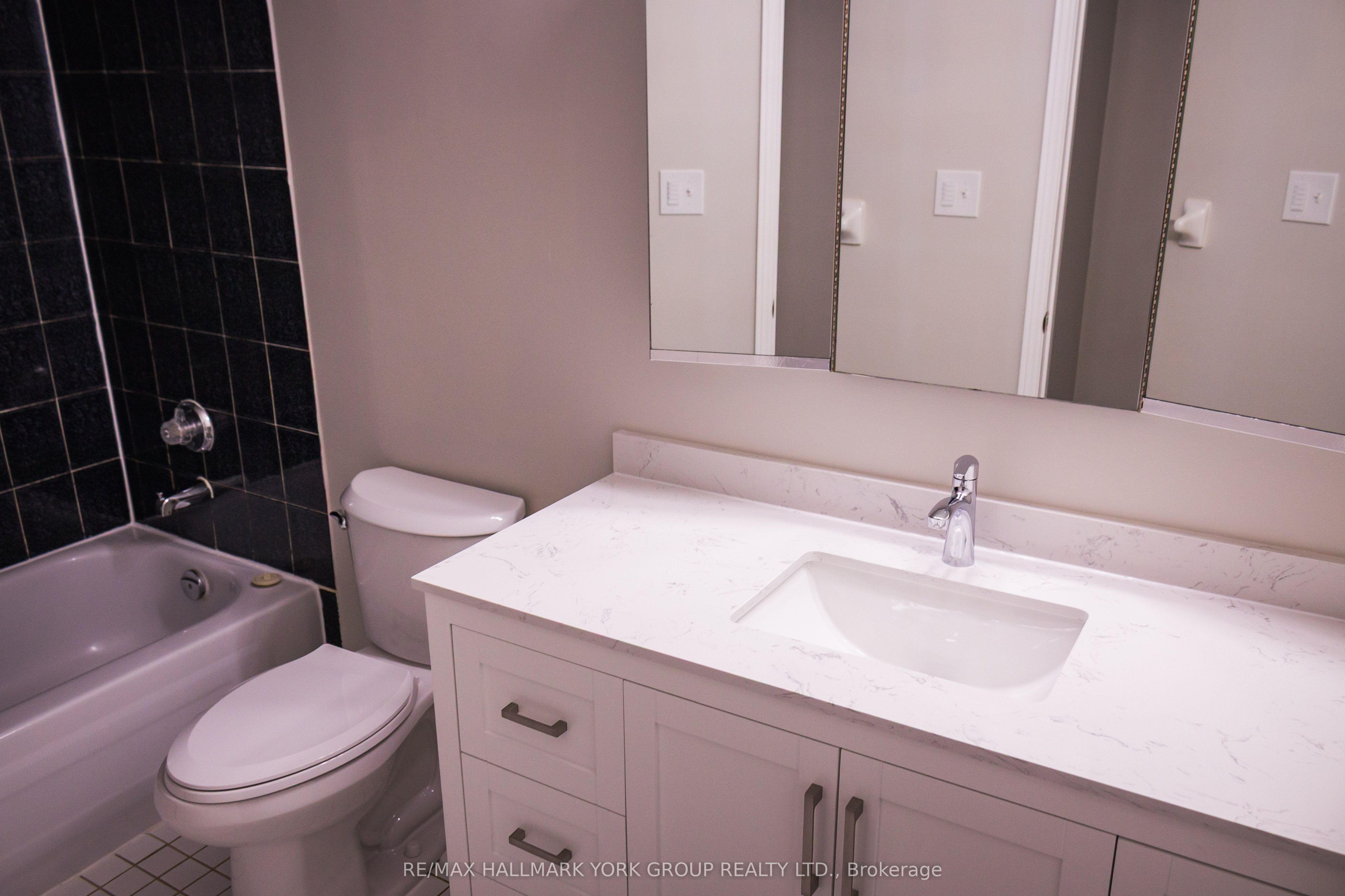 260 Leacock Dr Property Photo 7