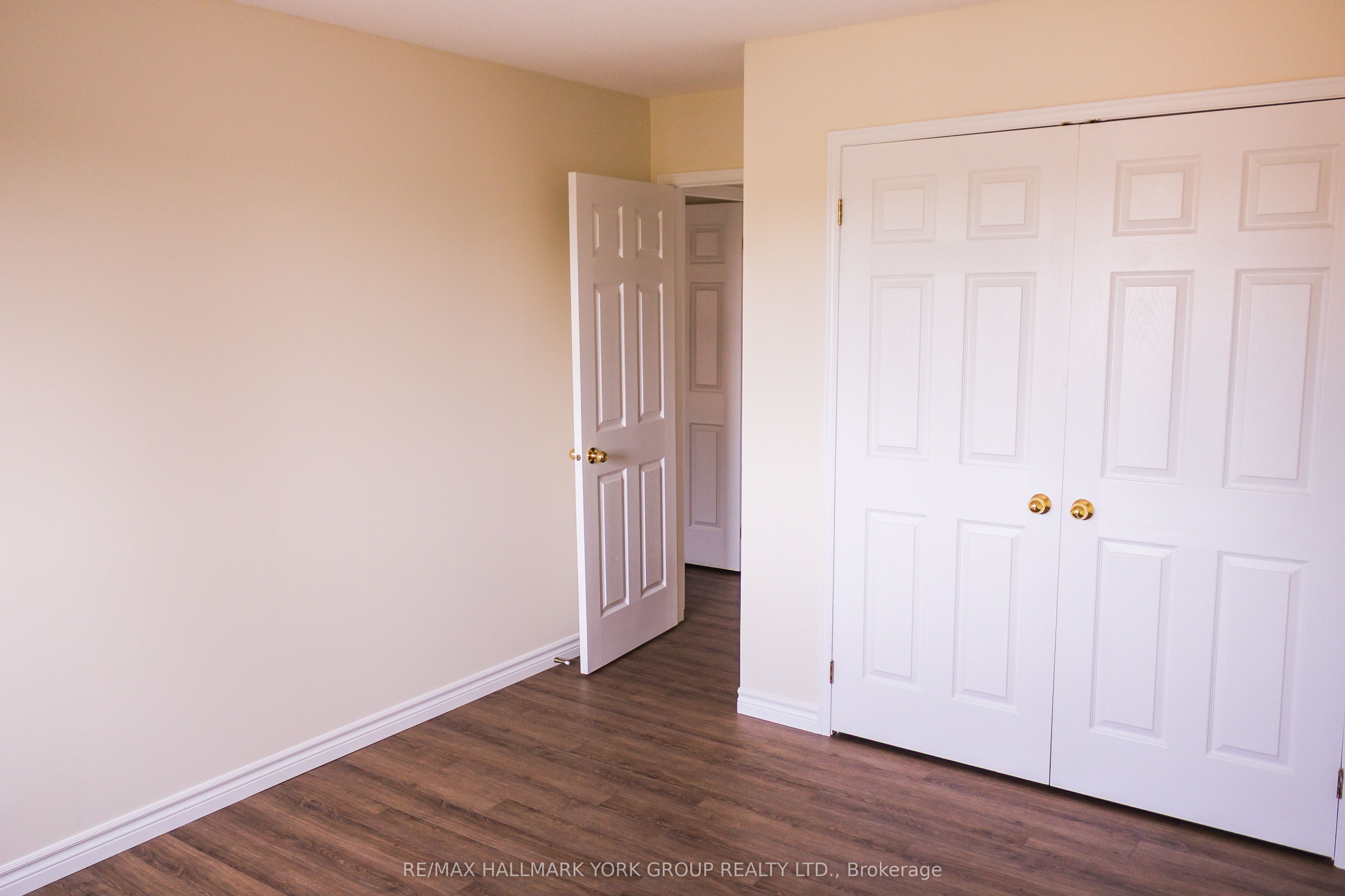 143 Edgehill Drive 401 Property Photo 11