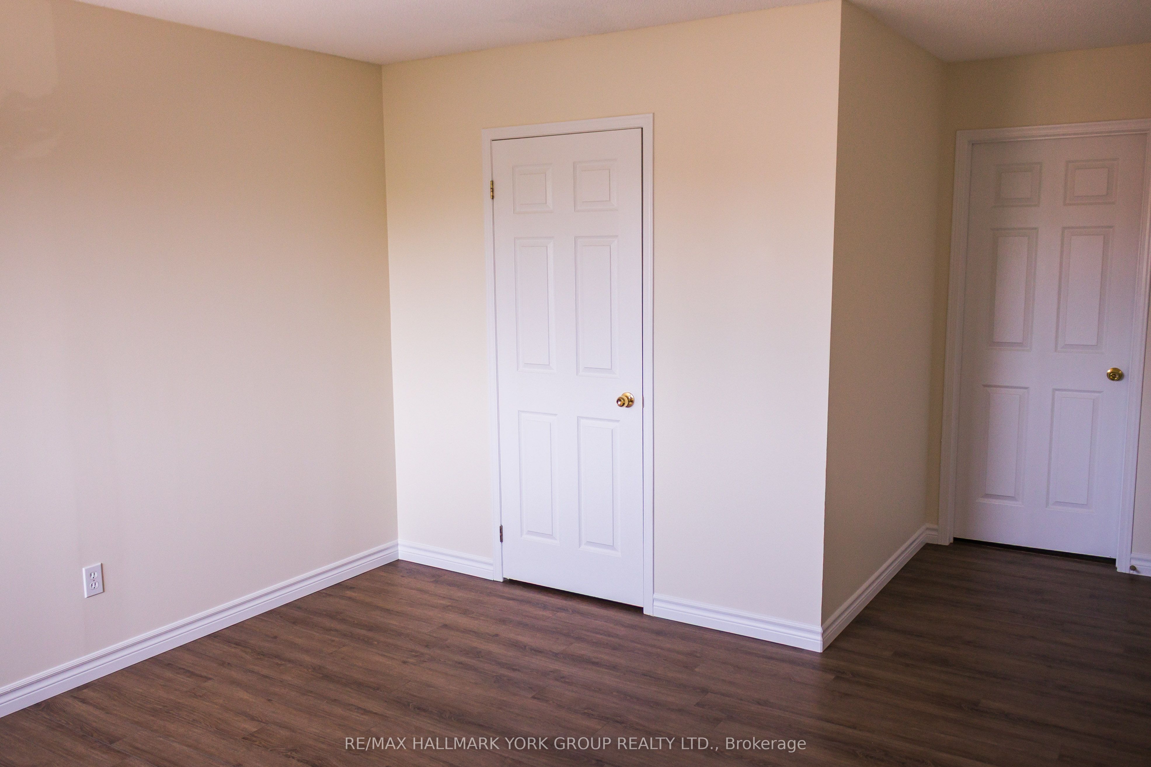 143 Edgehill Drive 401 Property Photo 12