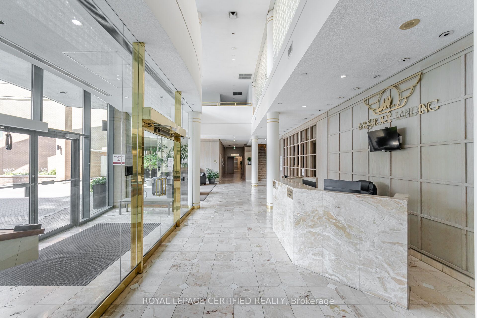 140 Dunlop Street E 803 Property Photo 3