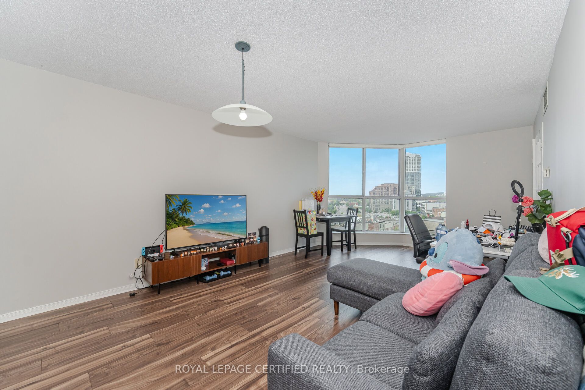 140 Dunlop Street E 803 Property Photo 12