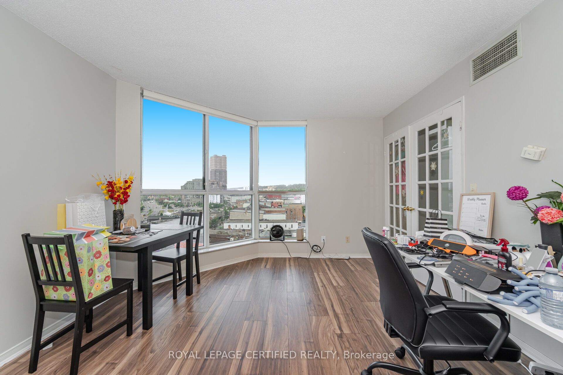 140 Dunlop Street E 803 Property Photo 13