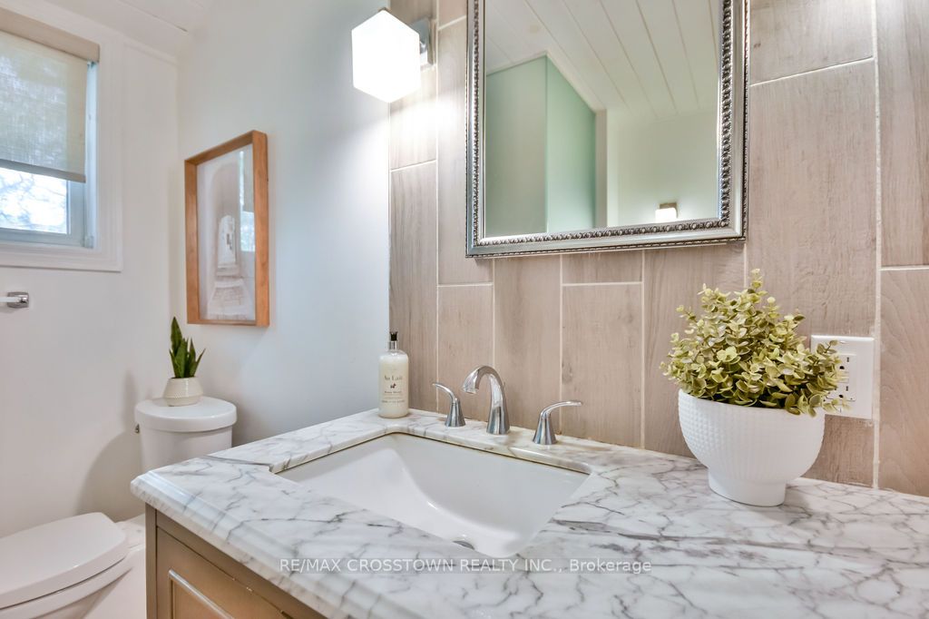 799 Mosley Street Property Photo 22