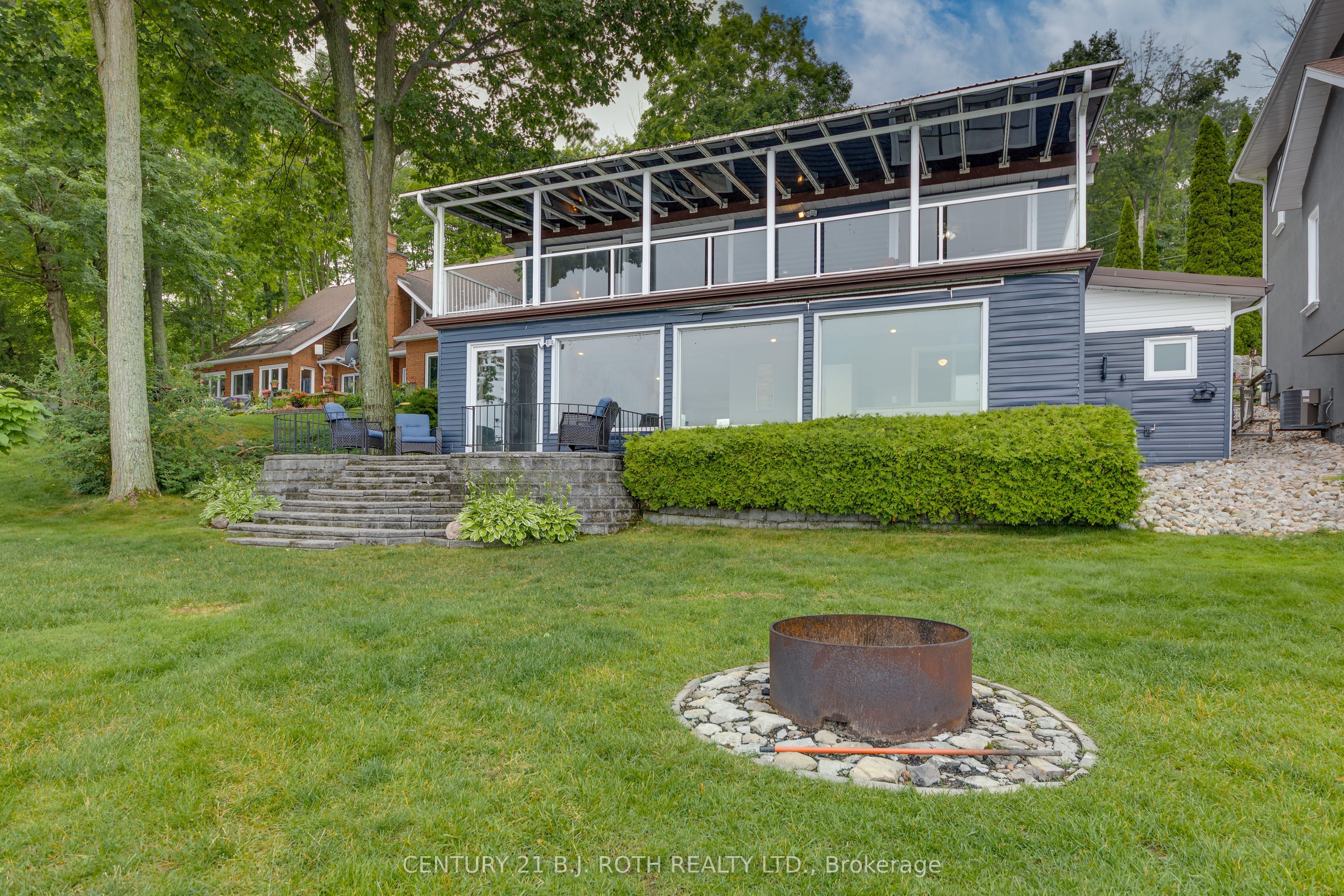 409 Pheasant Lane Property Photo 1