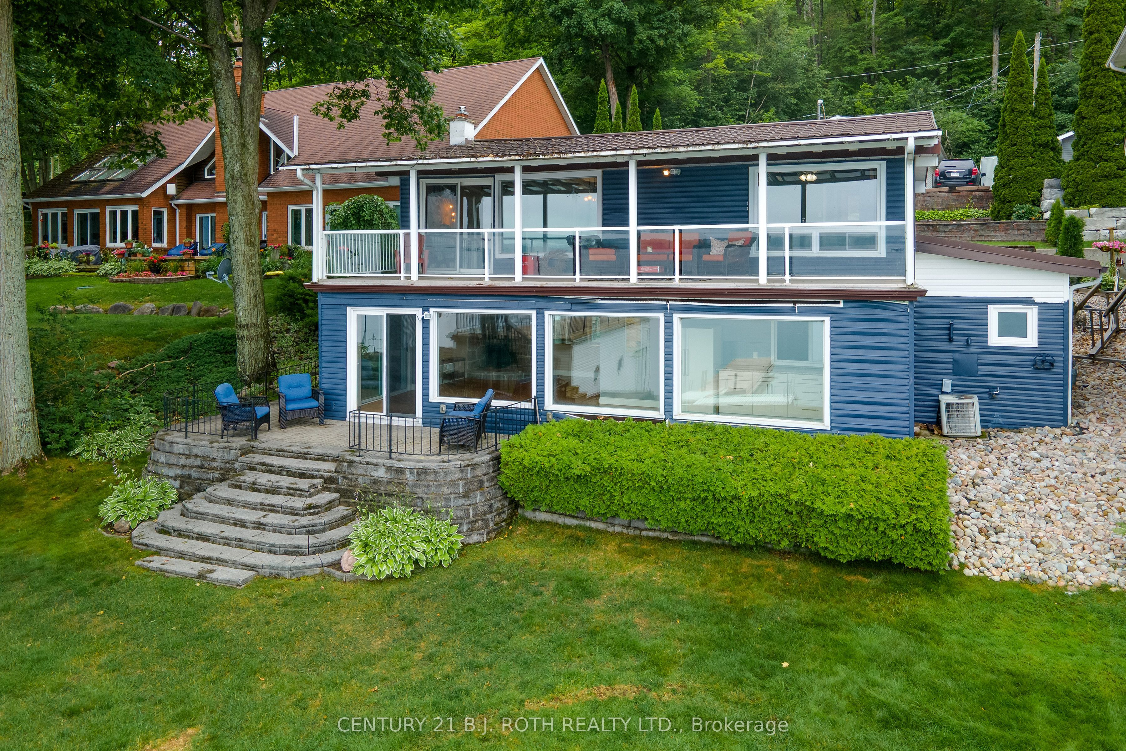 409 Pheasant Lane Property Photo 2