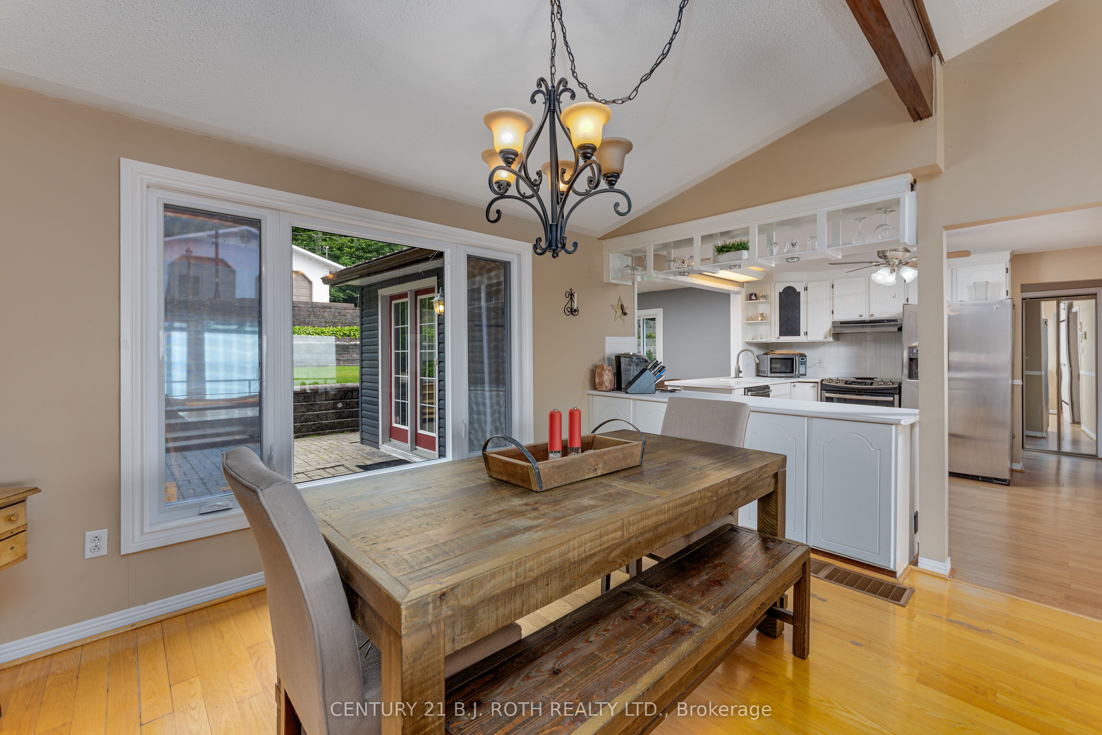 409 Pheasant Lane Property Photo 14