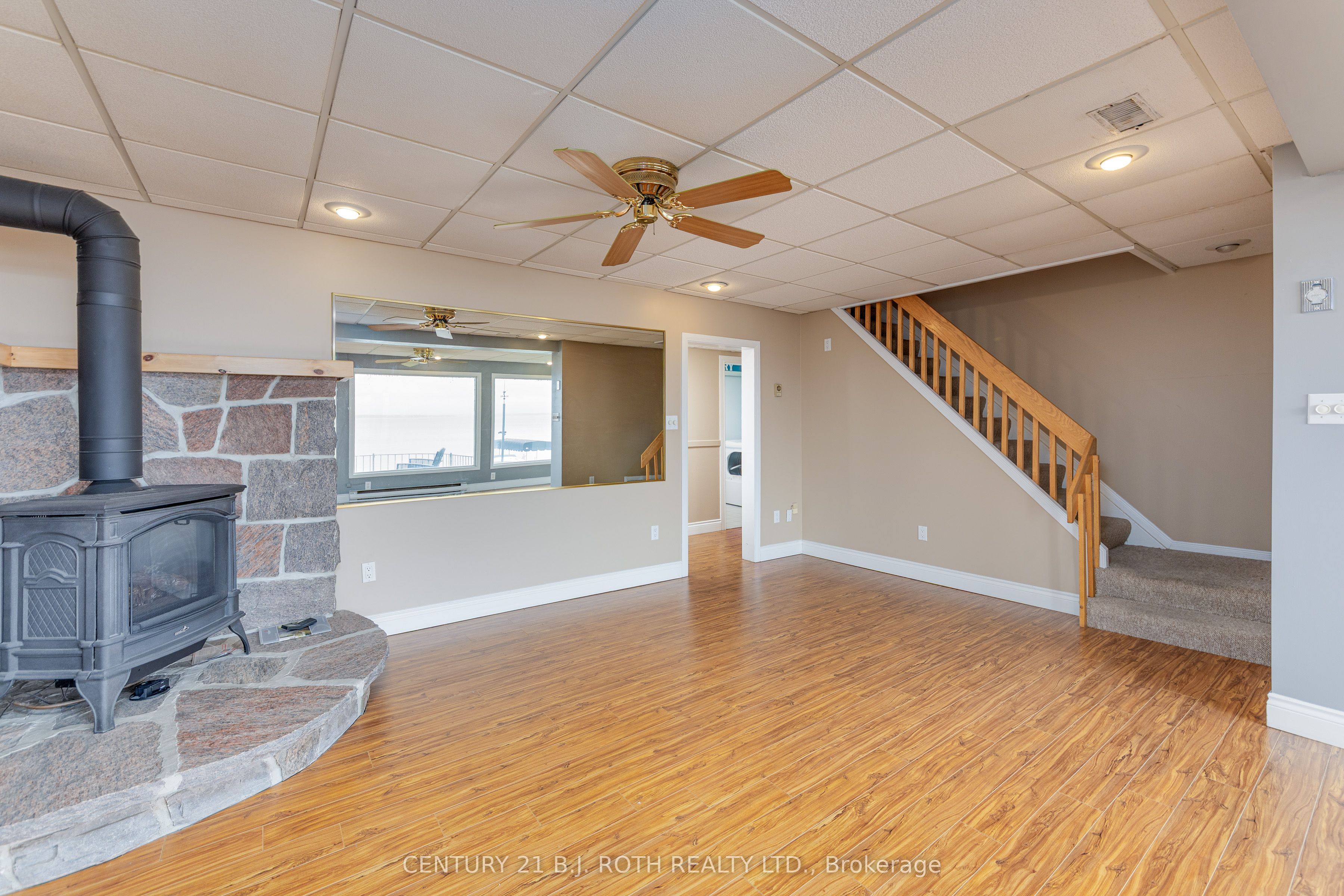 409 Pheasant Lane Property Photo 27