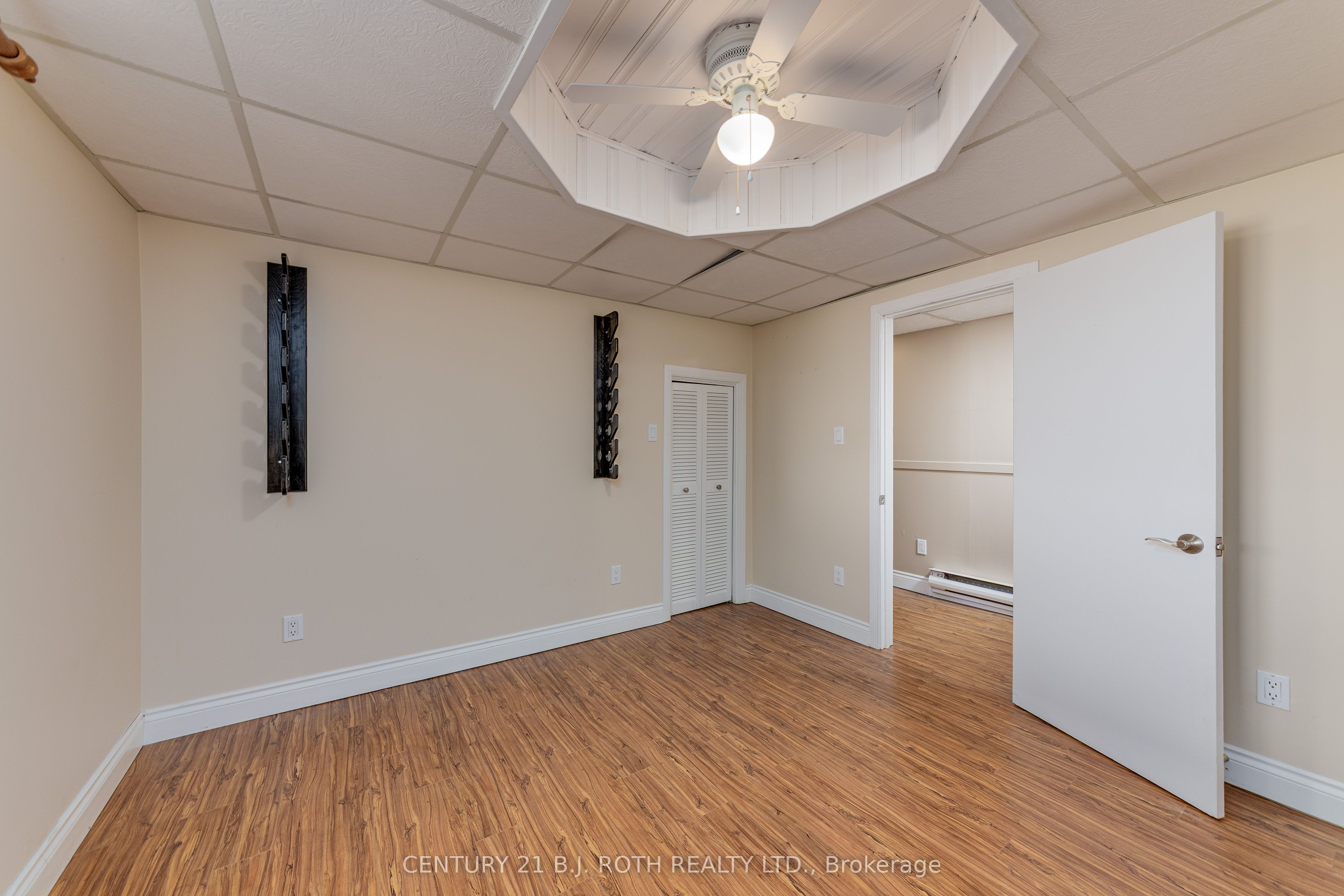 409 Pheasant Lane Property Photo 38