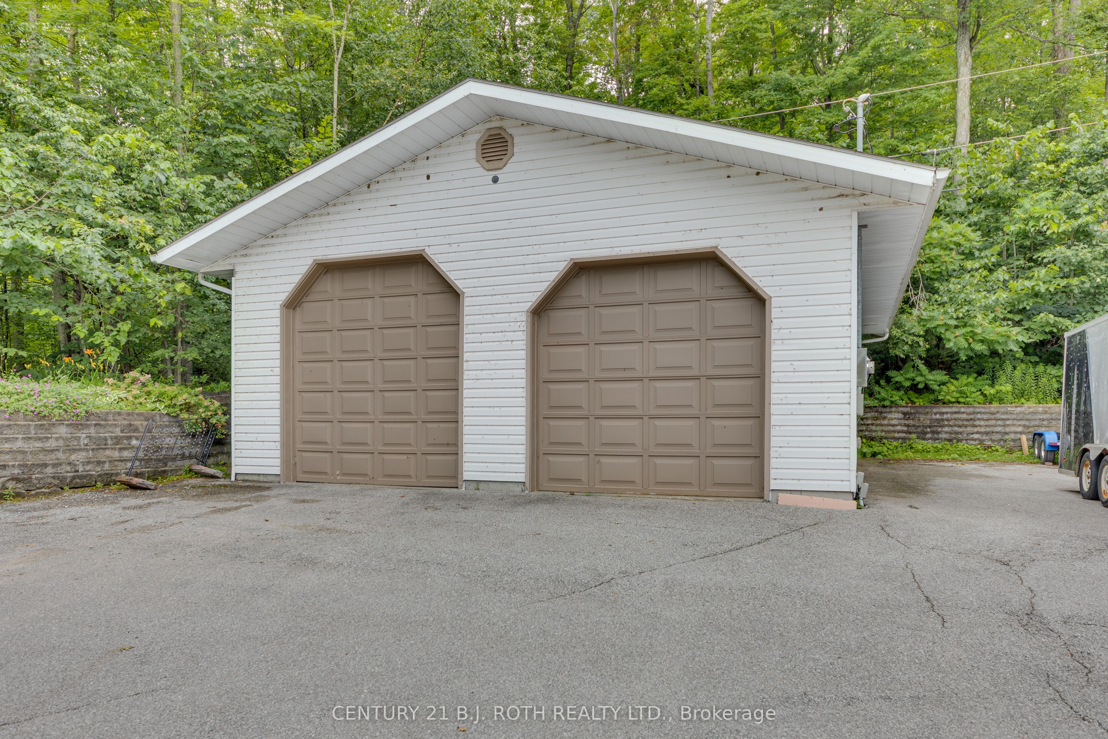 409 Pheasant Lane Property Photo 42