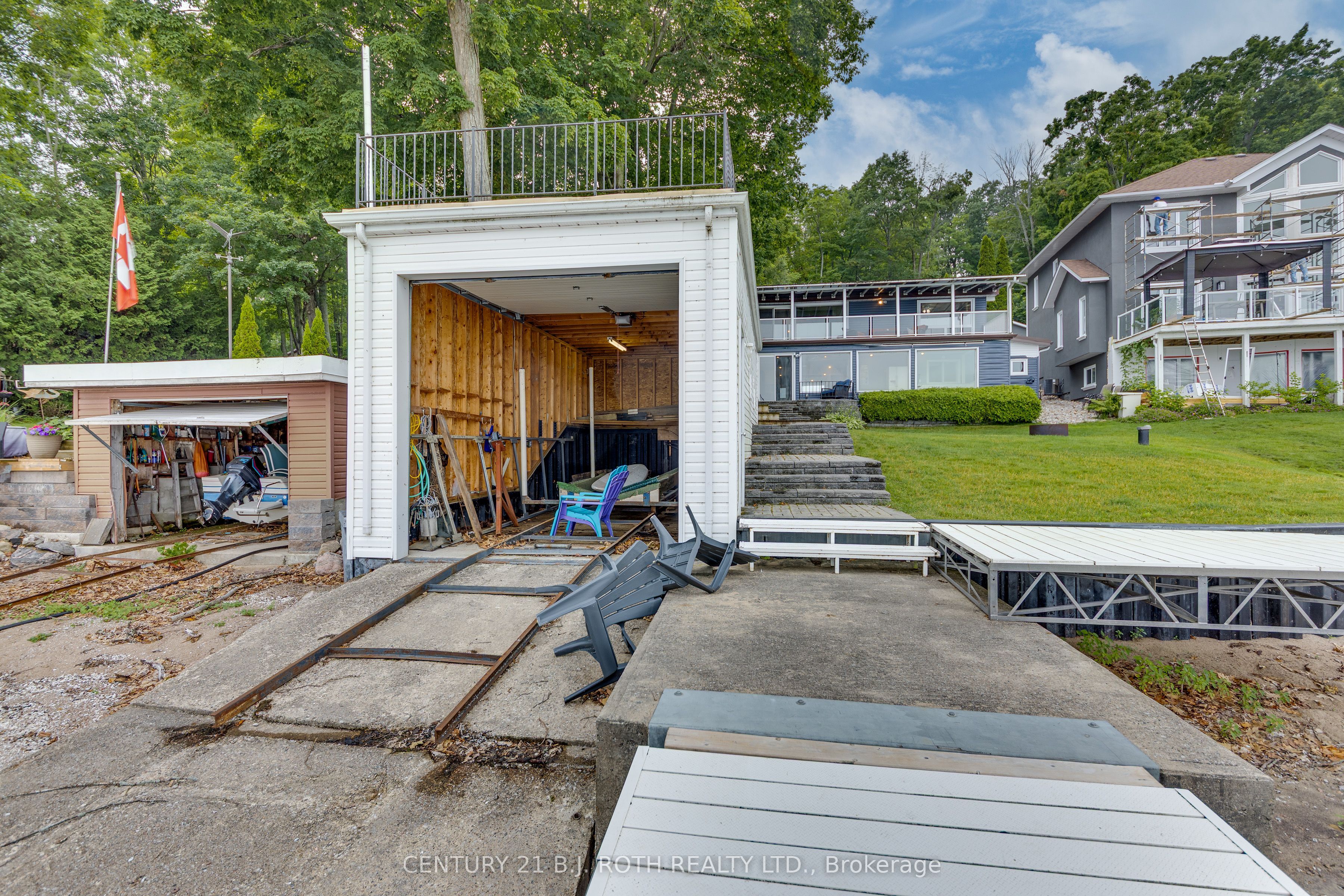 409 Pheasant Lane Property Photo 45