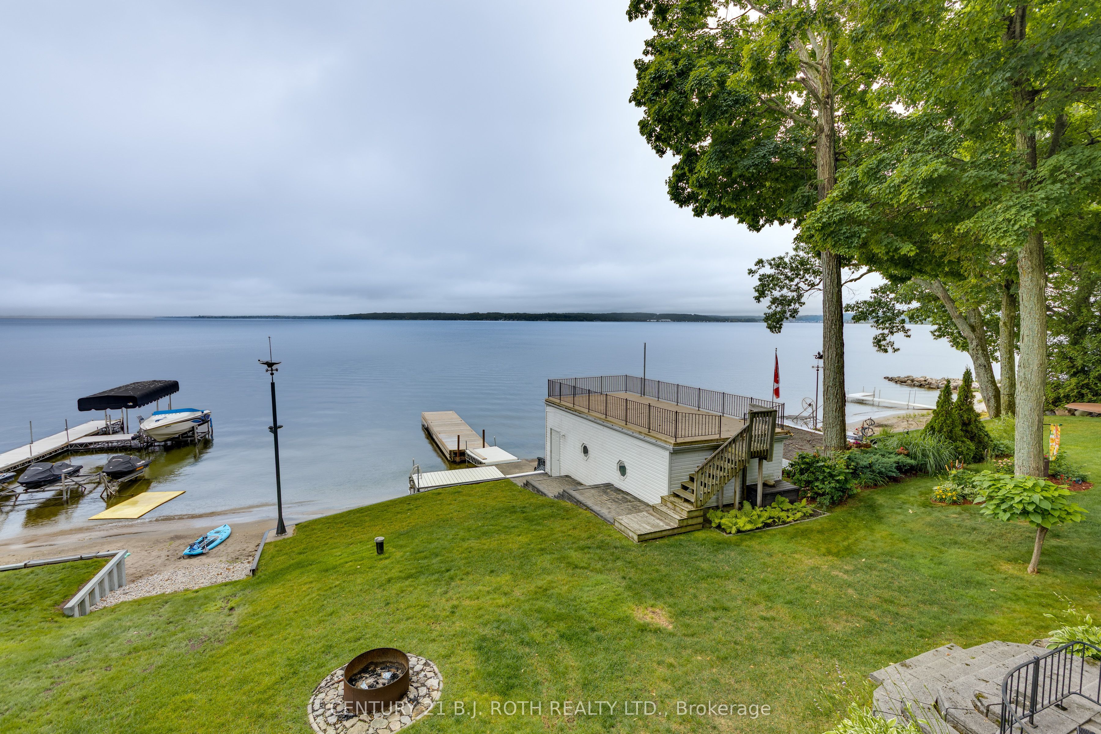 409 Pheasant Lane Property Photo 49