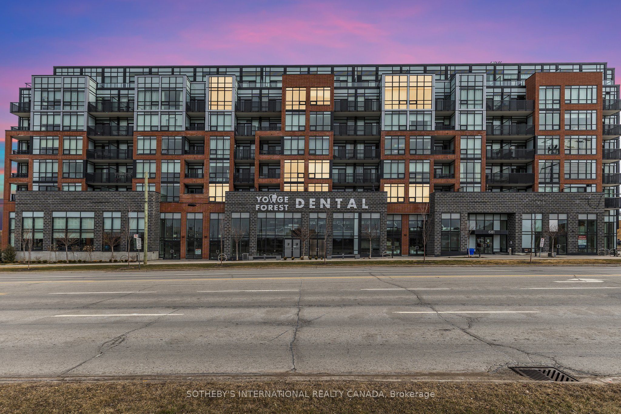 681 Yonge Street 302 Property Photo 1
