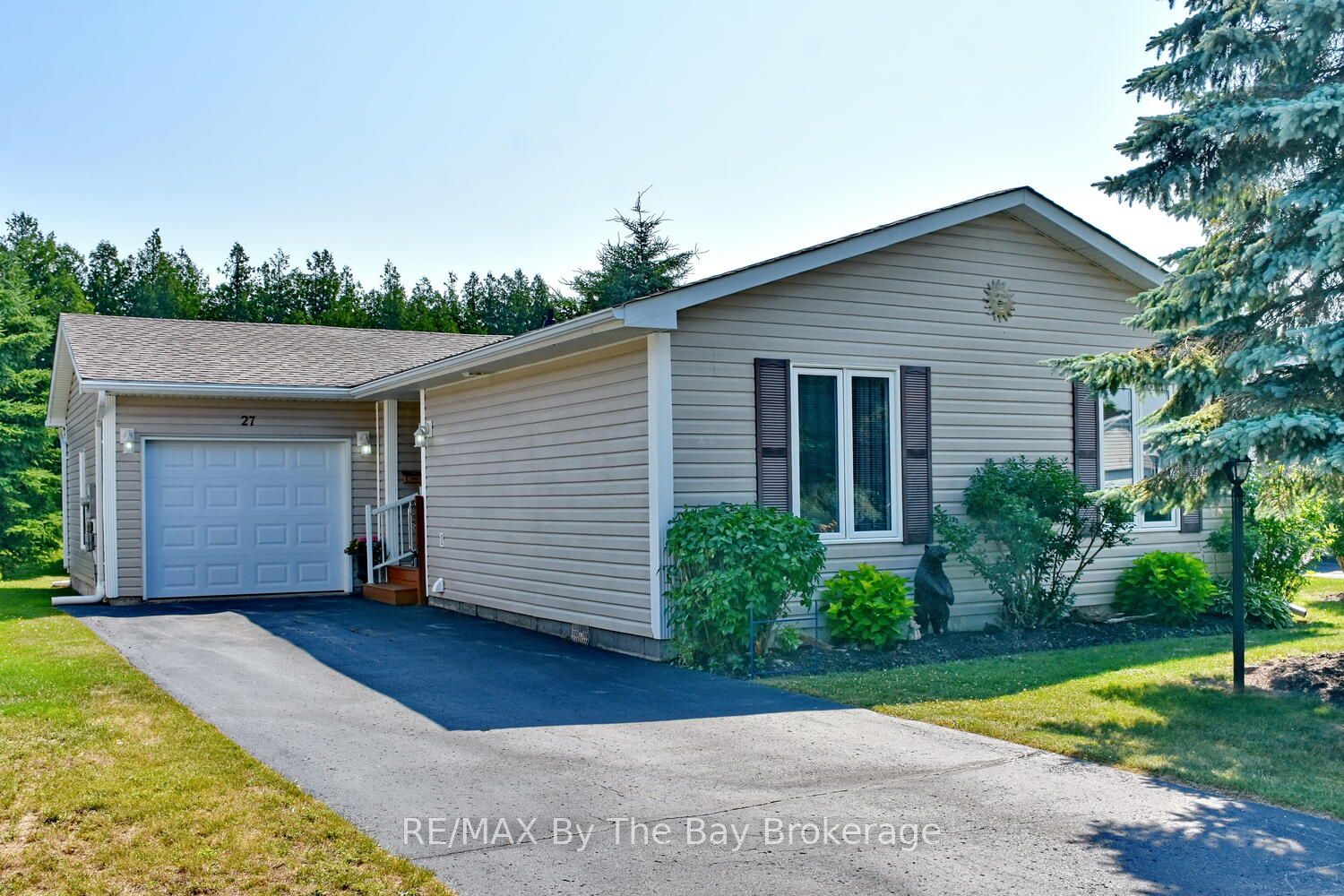 27 Pennsylvania Avenue Property Photo 1