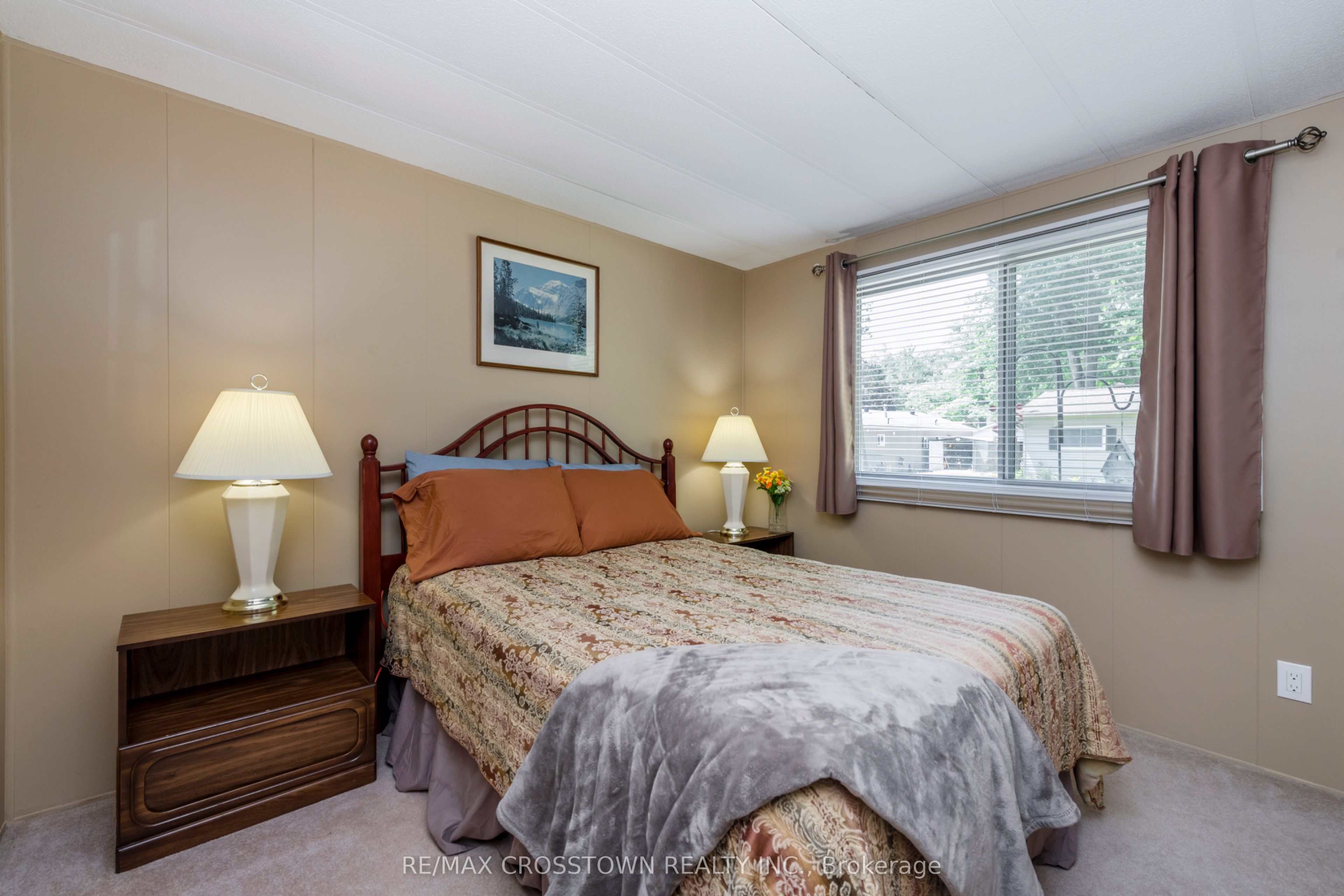 3 Carruthers Street N Property Photo 10