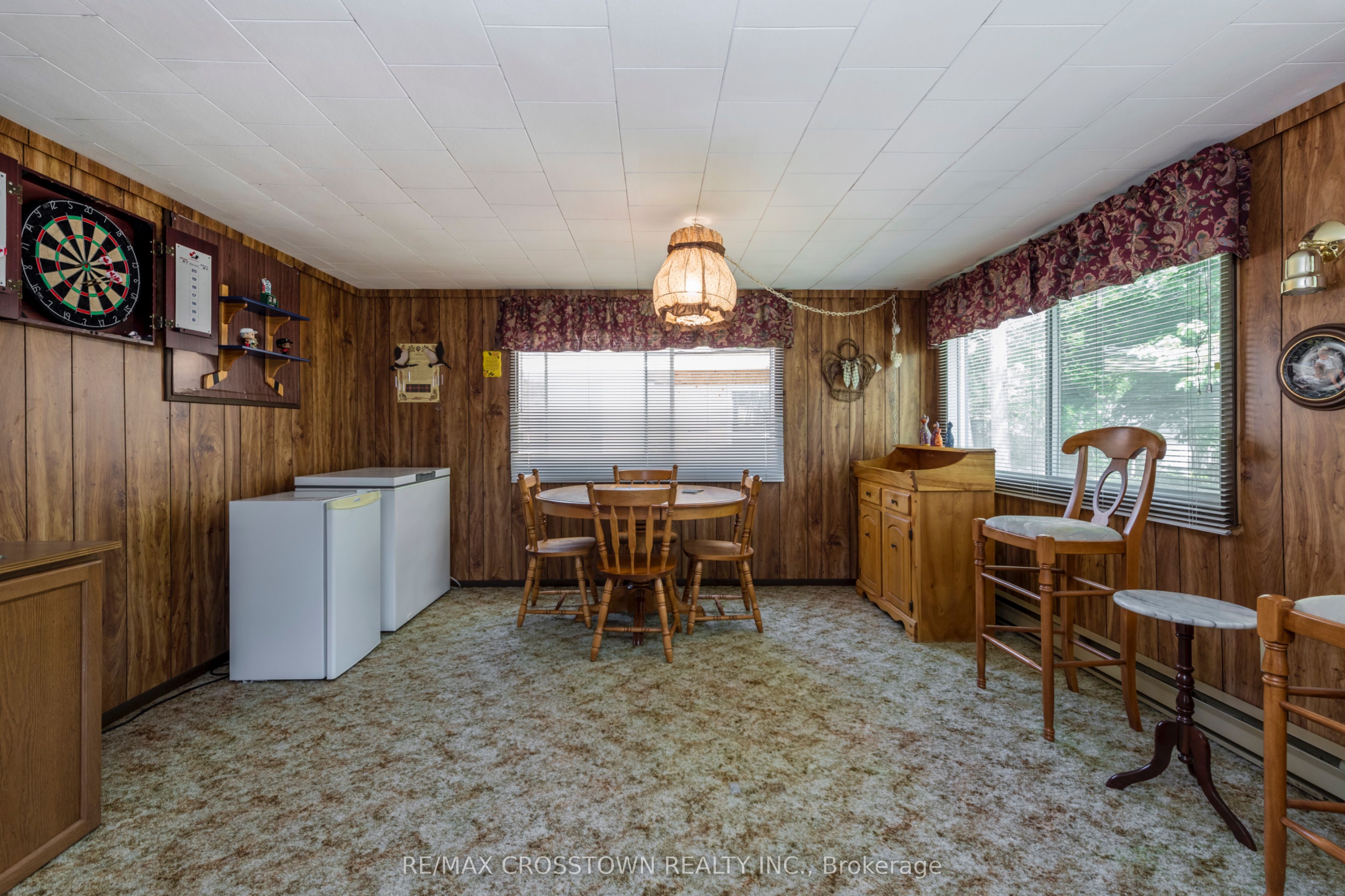 3 Carruthers Street N Property Photo 13