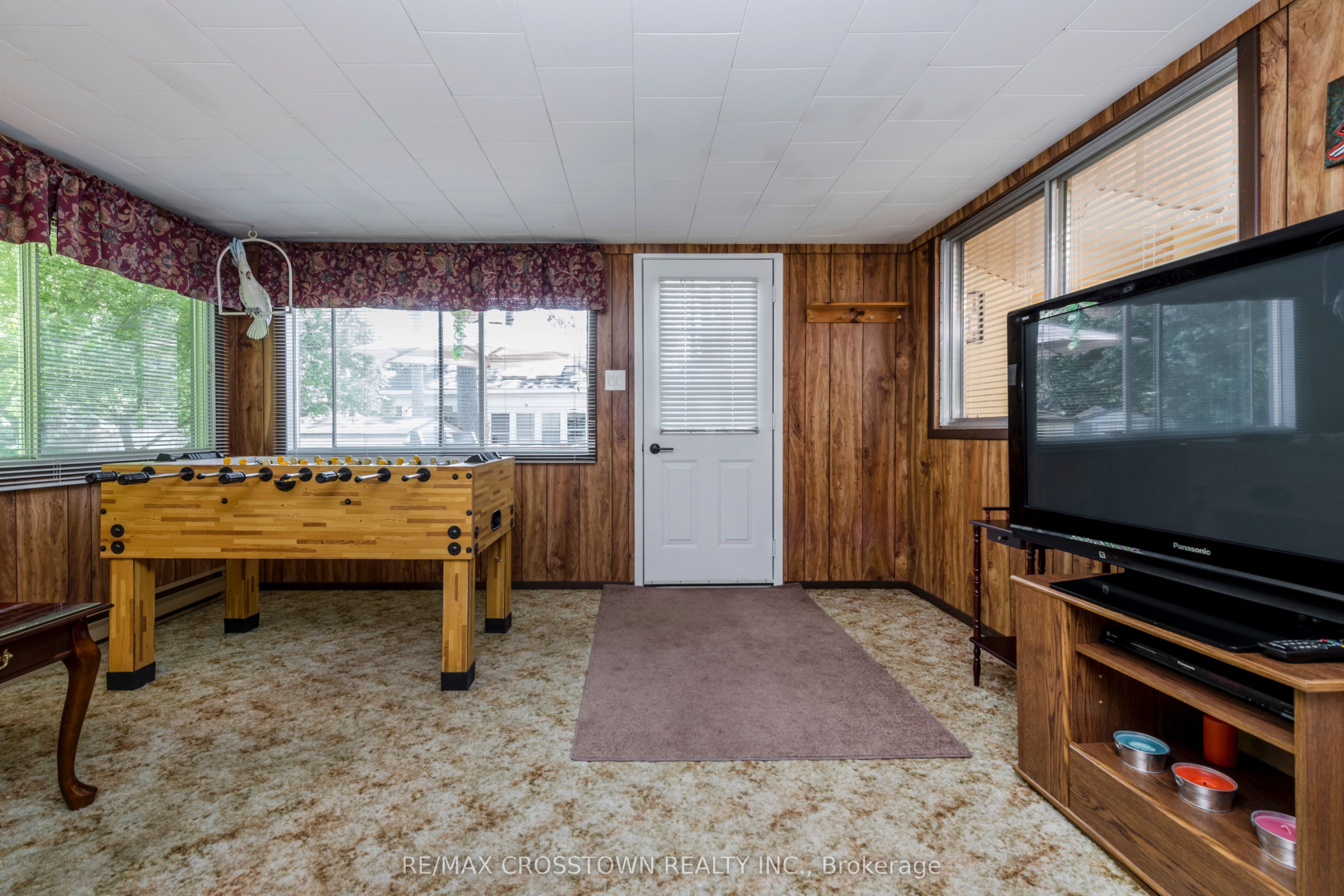 3 Carruthers Street N Property Photo 15