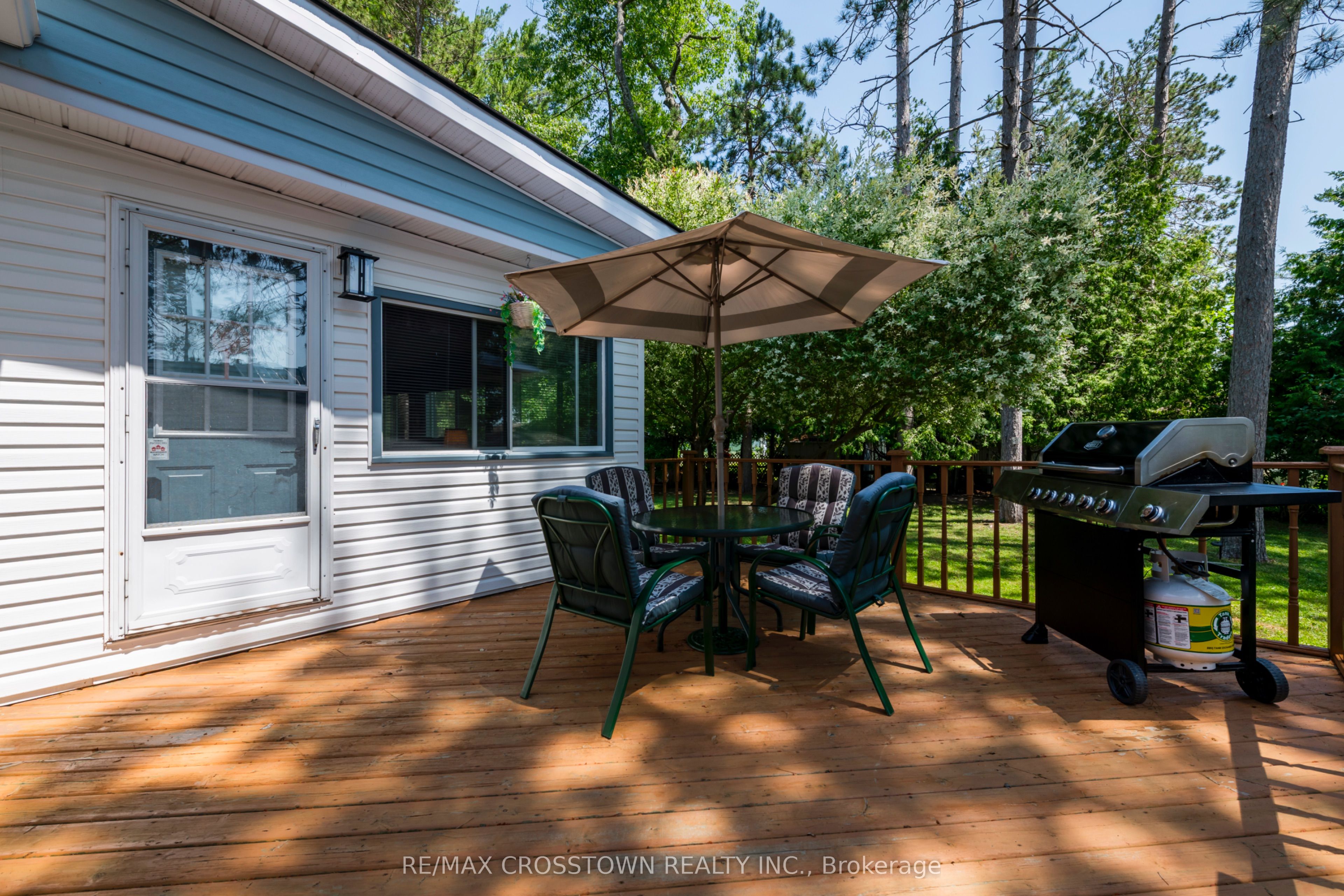 3 Carruthers Street N Property Photo 16