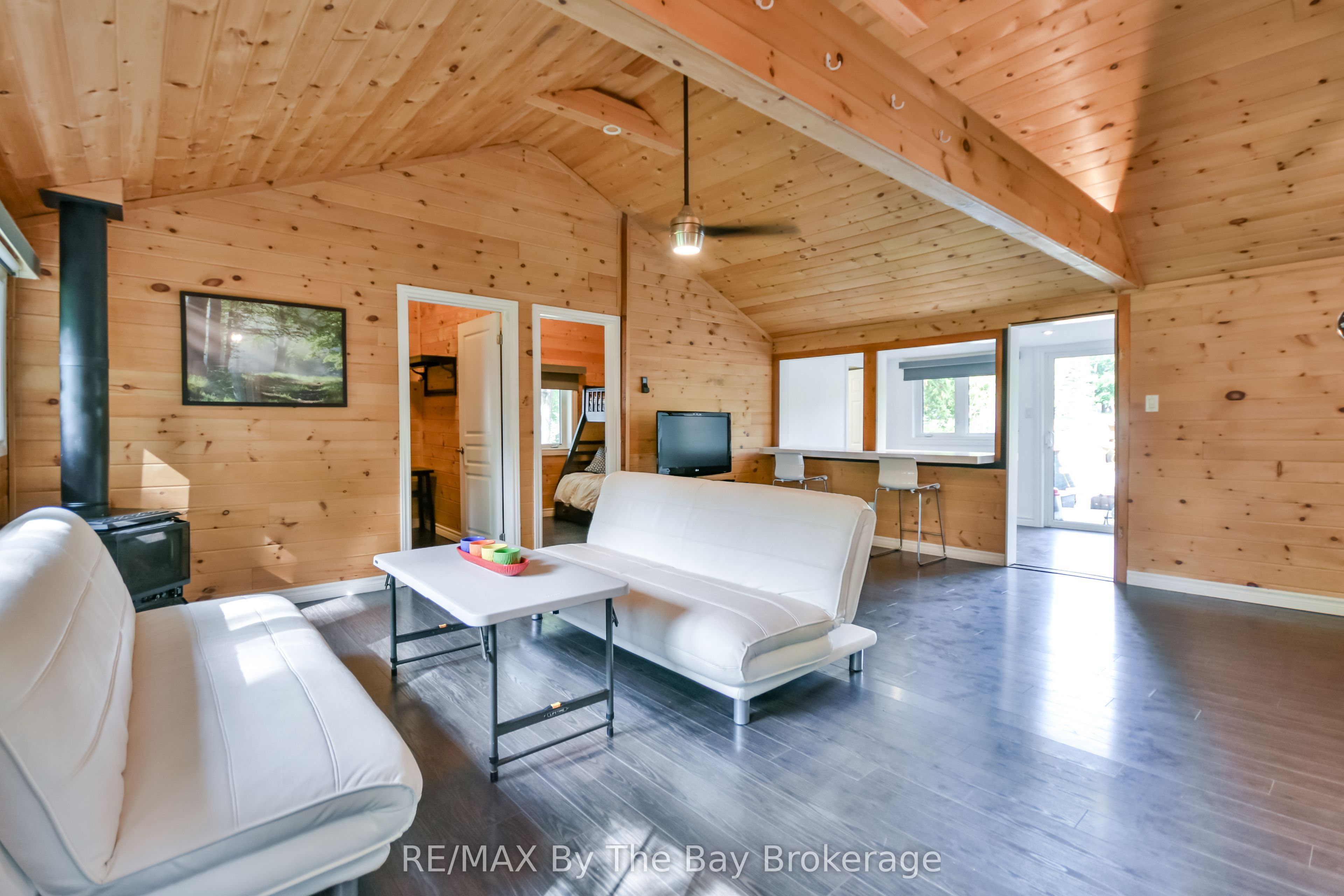 578 Oxbow Park Drive Property Photo 1