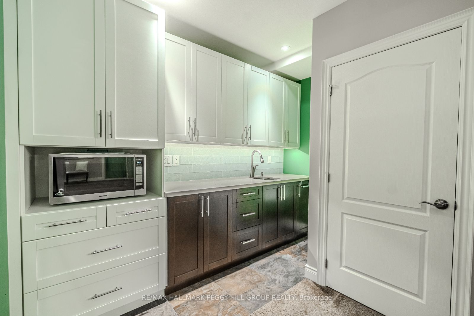 5 Munro Court Property Photo 17