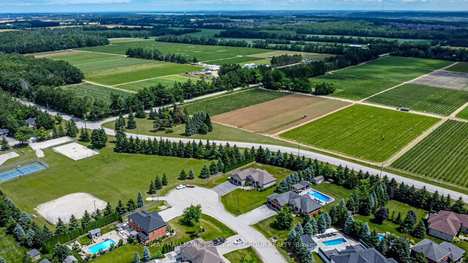 5 Munro Court Property Photo 31