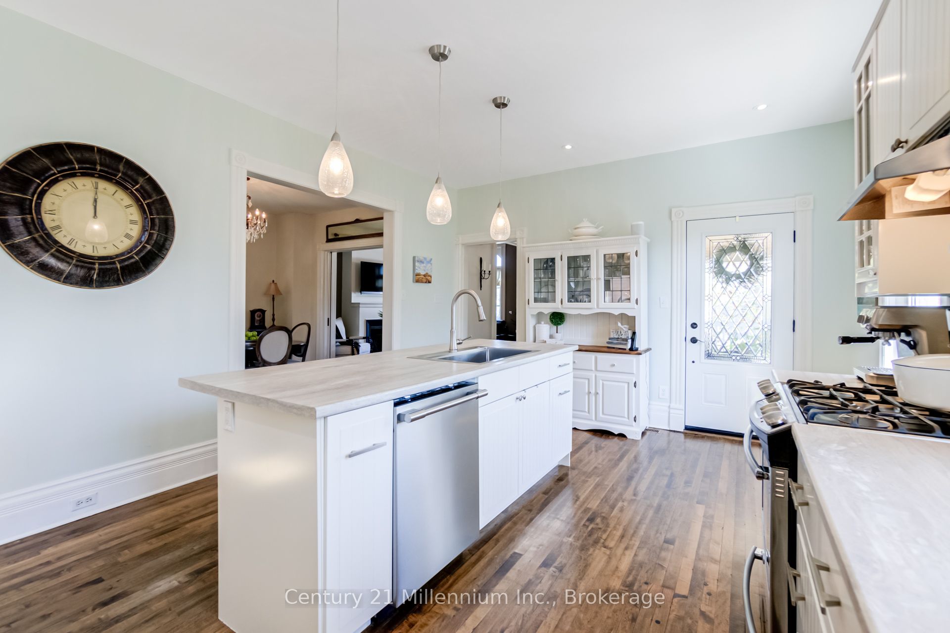 439 Birch Street Property Photo 13