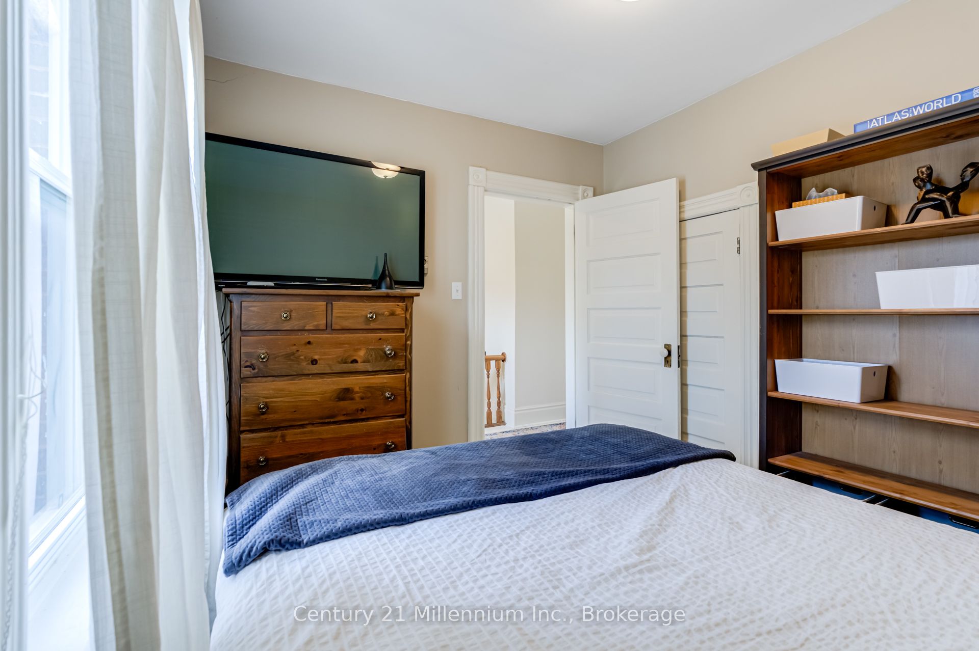 439 Birch Street Property Photo 18