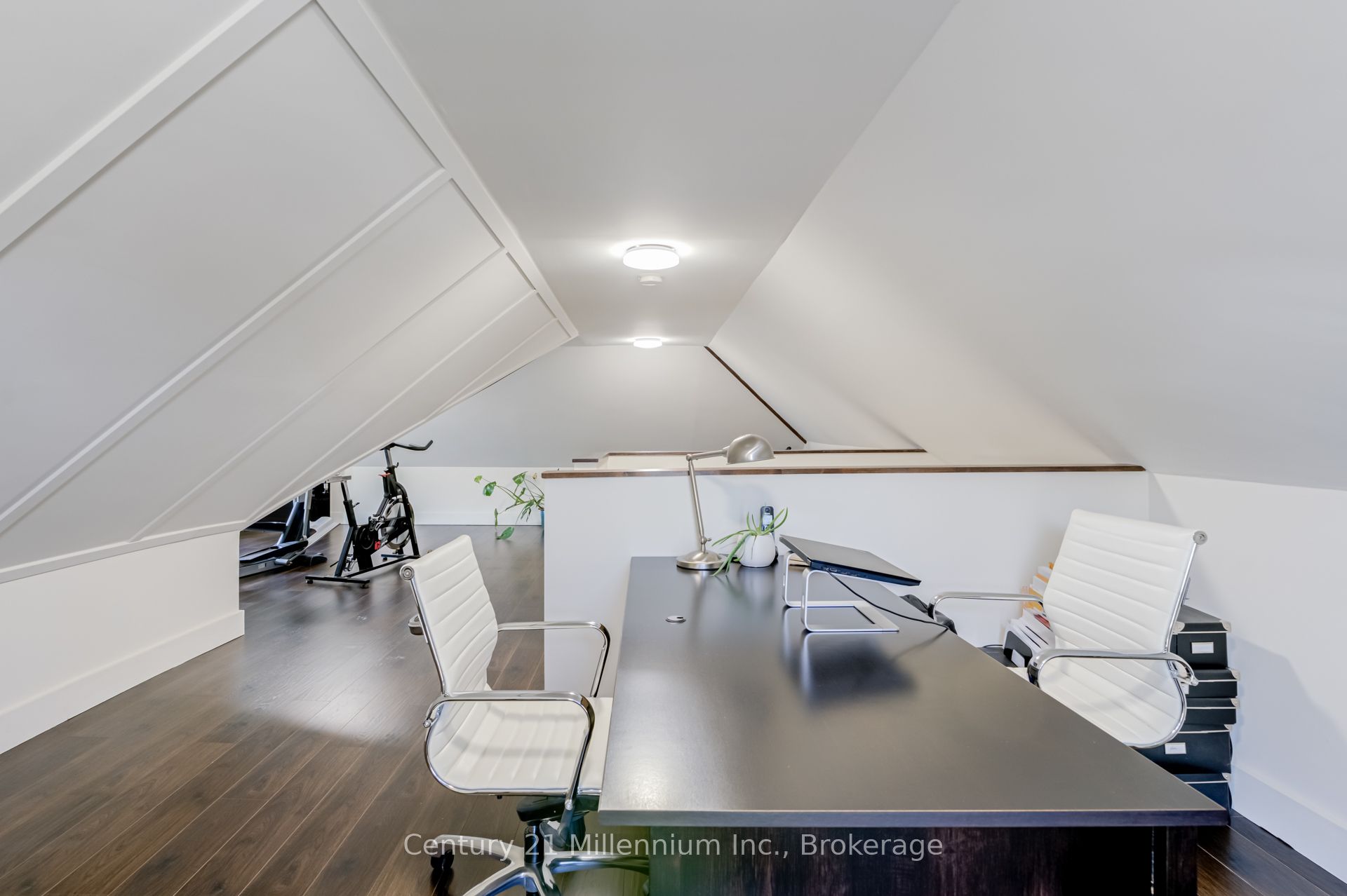 439 Birch Street Property Photo 27