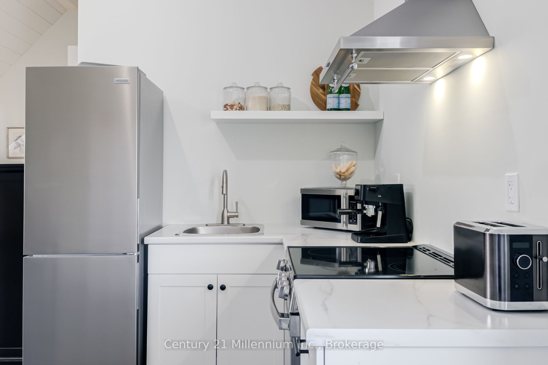 439 Birch Street Property Photo 33