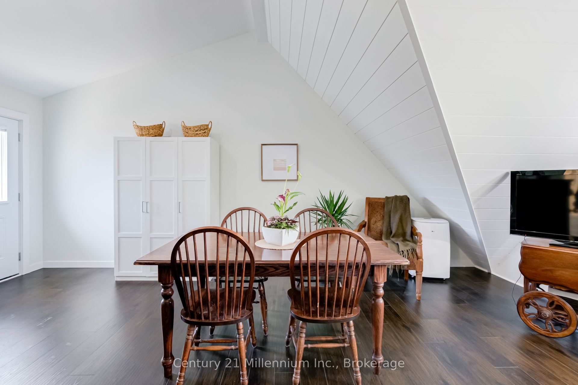 439 Birch Street Property Photo 36