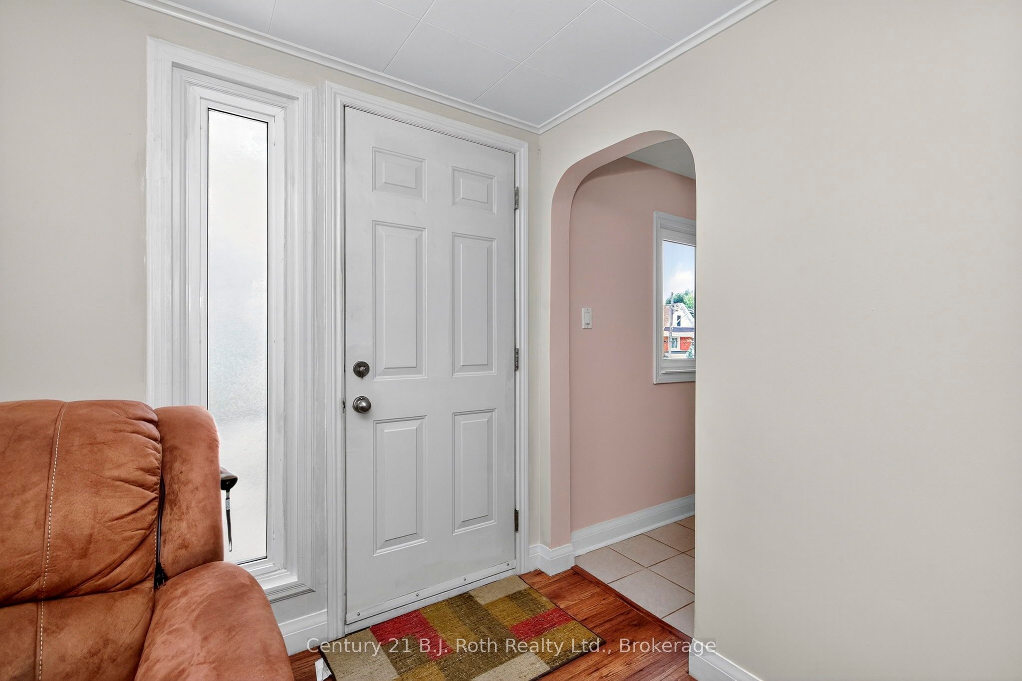230 Nottawasaga Street Property Photo 4